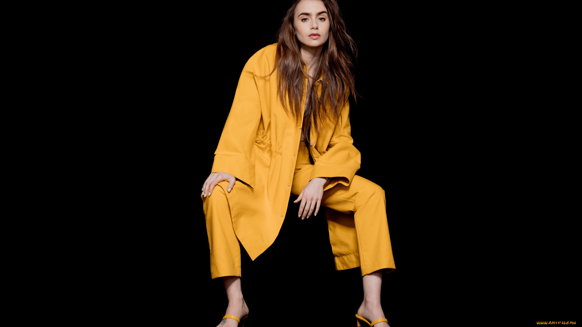 девушки, lily, collins, поза, пальто, брюки