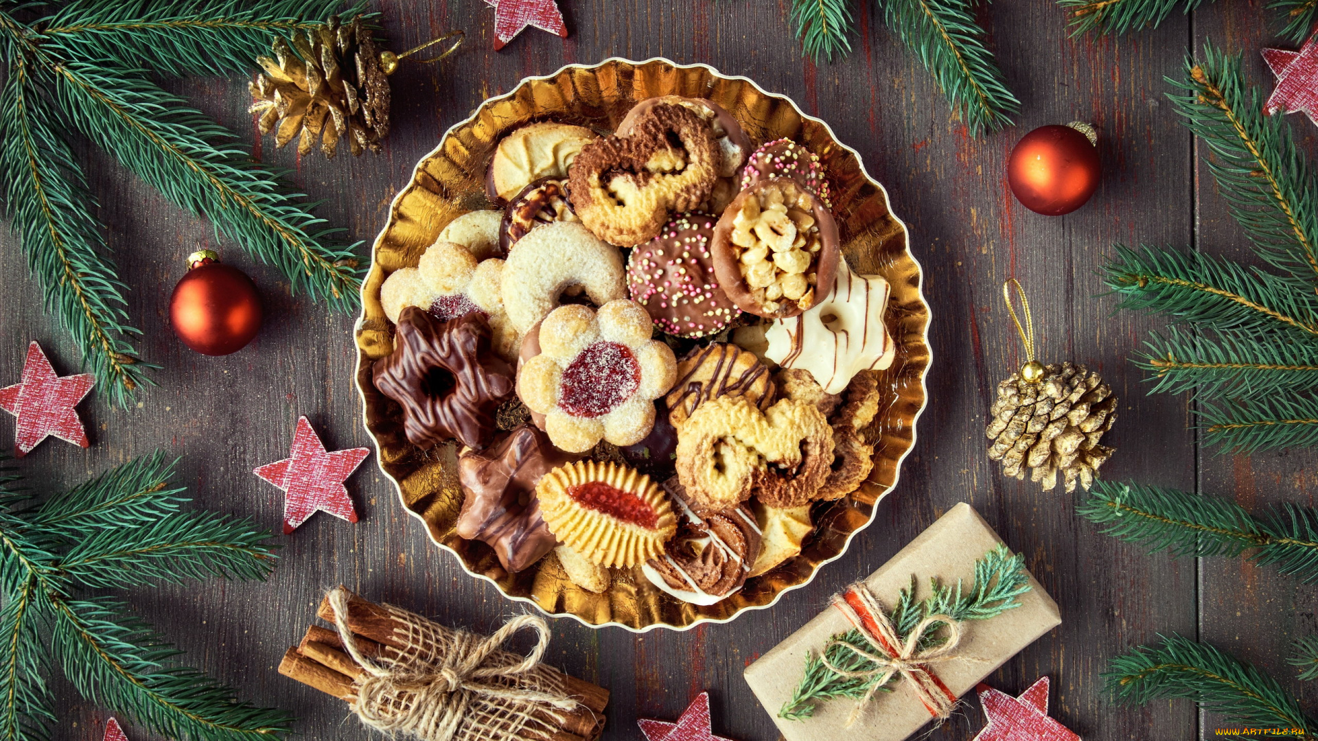 праздничные, угощения, шишки, шарики, корица, печенье