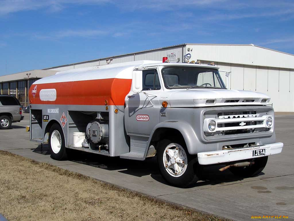 автомобили, грузовики