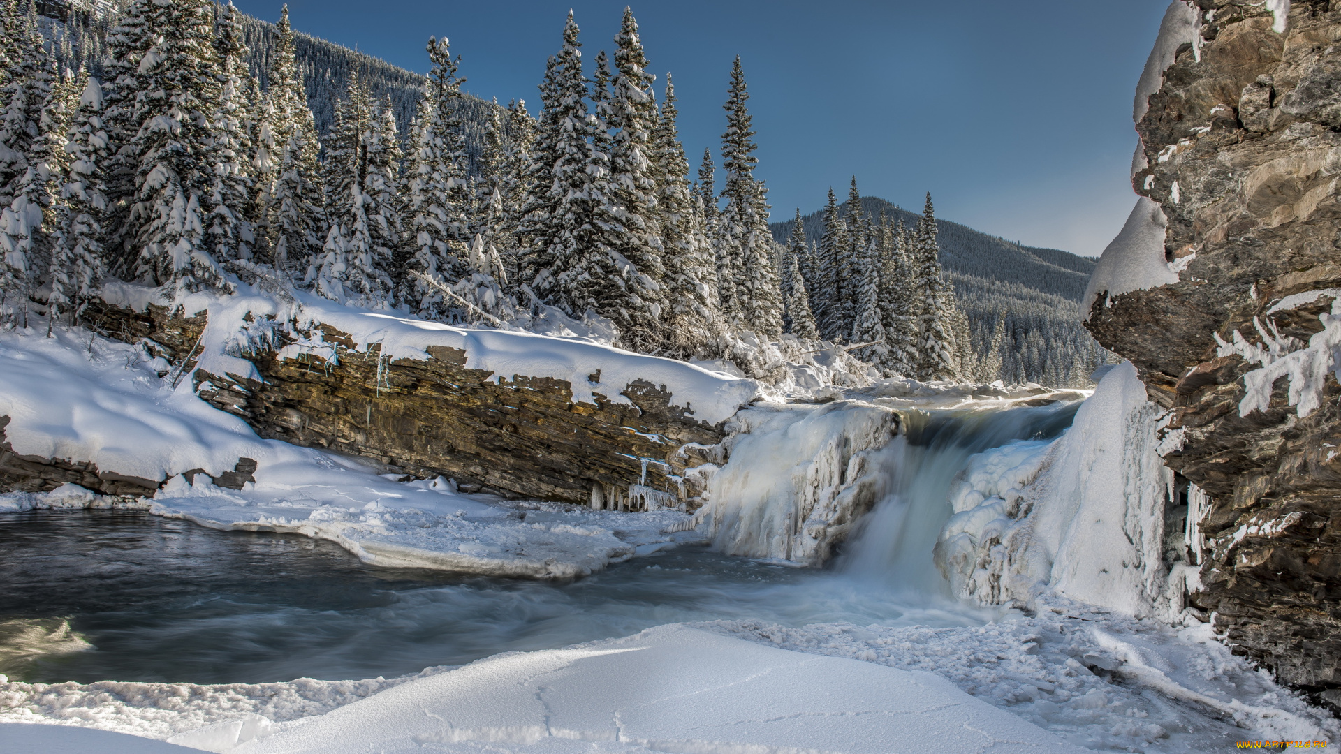 природа, зима, горы, лес, елки, река, водопад, снег, лед
