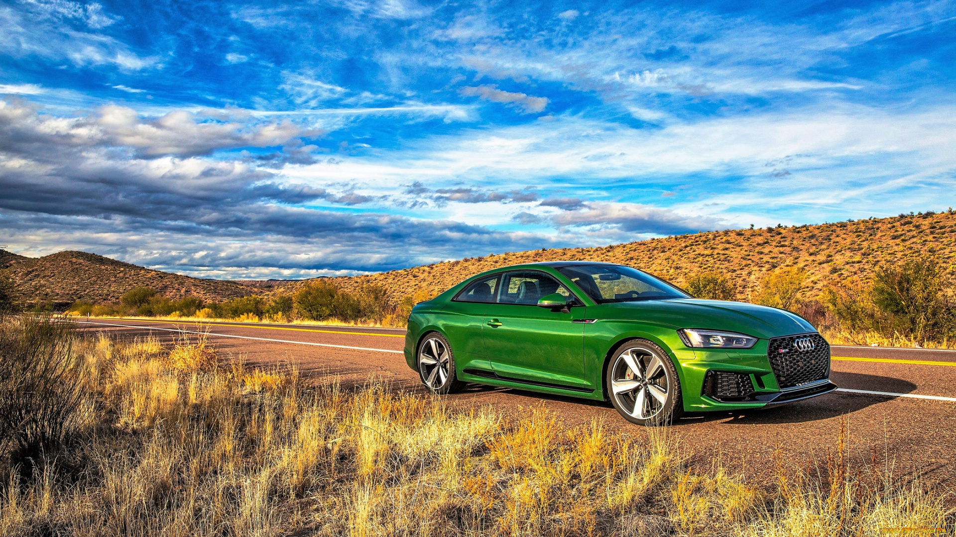 audi, rs5, автомобили, audi, зеленый, дорога, луга, горы, облака, небо