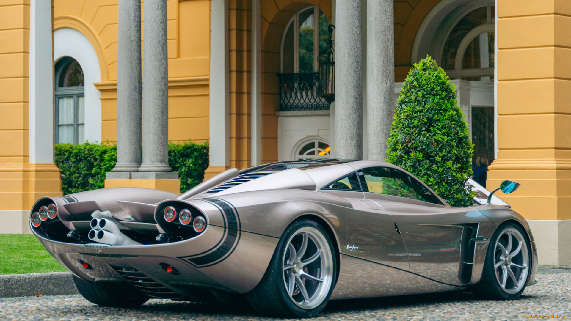 автомобили, pagani