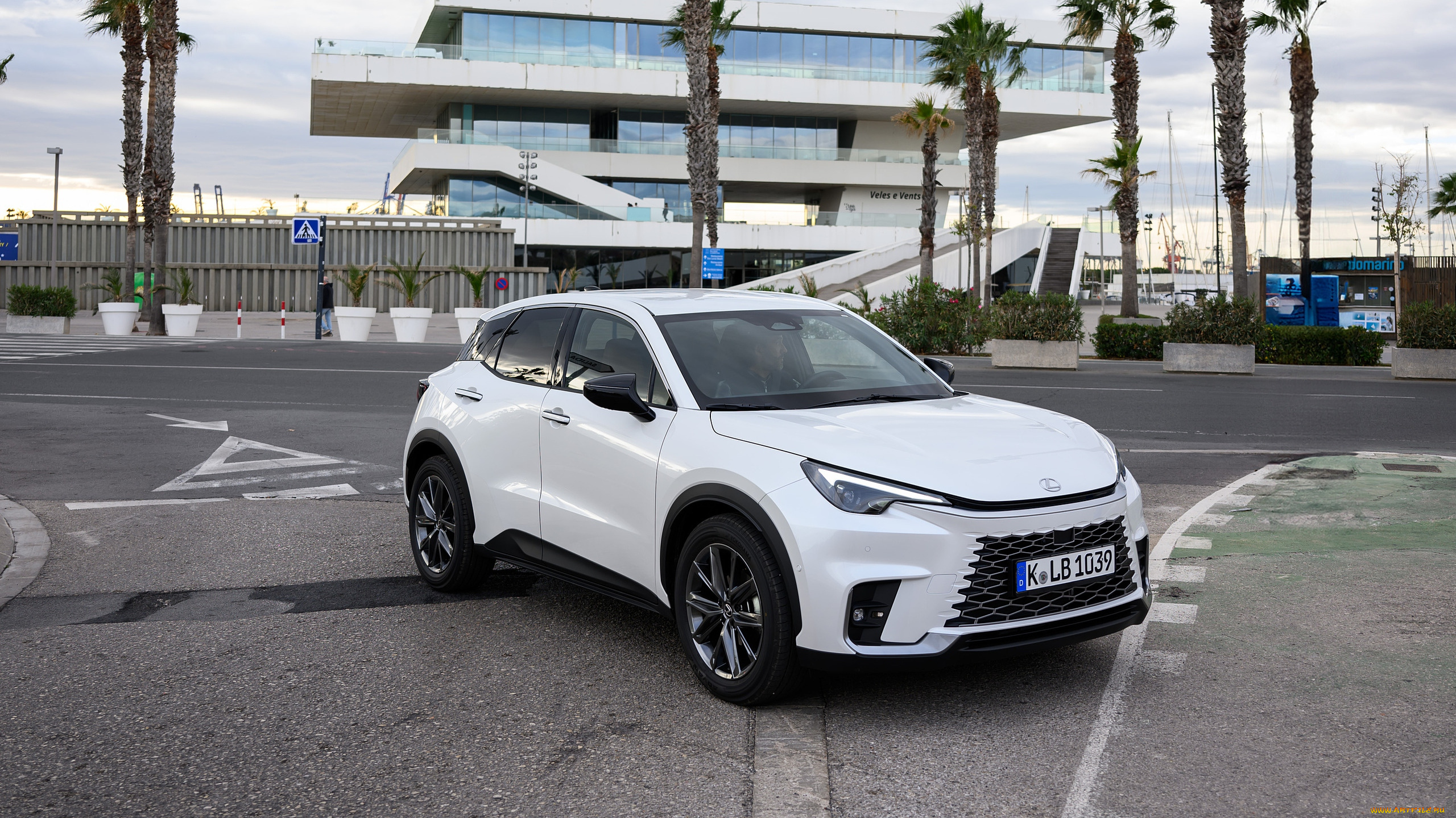 lexus, lbx, 2024, , color, sonic, quartz, автомобили, lexus, lbx, 2024, кроссовер, улица, окрас, цветной, звуковой, кварц