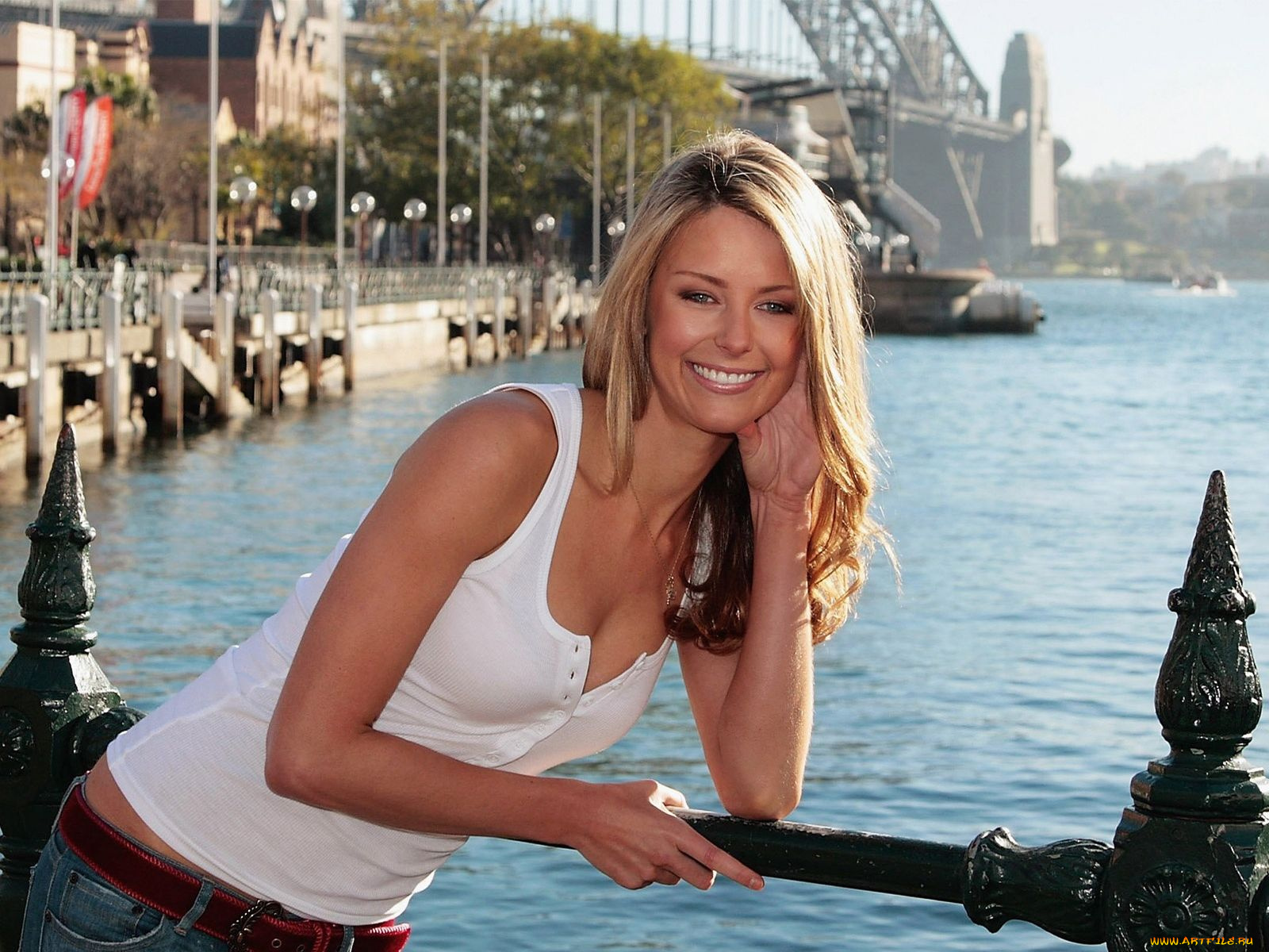 Jennifer, Hawkins, девушки