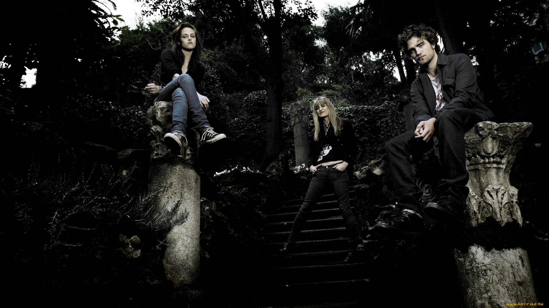 разное, знаменитости, сага, robert, pattinson, kristen, stewart, лестница, парк, вампиры, актеры