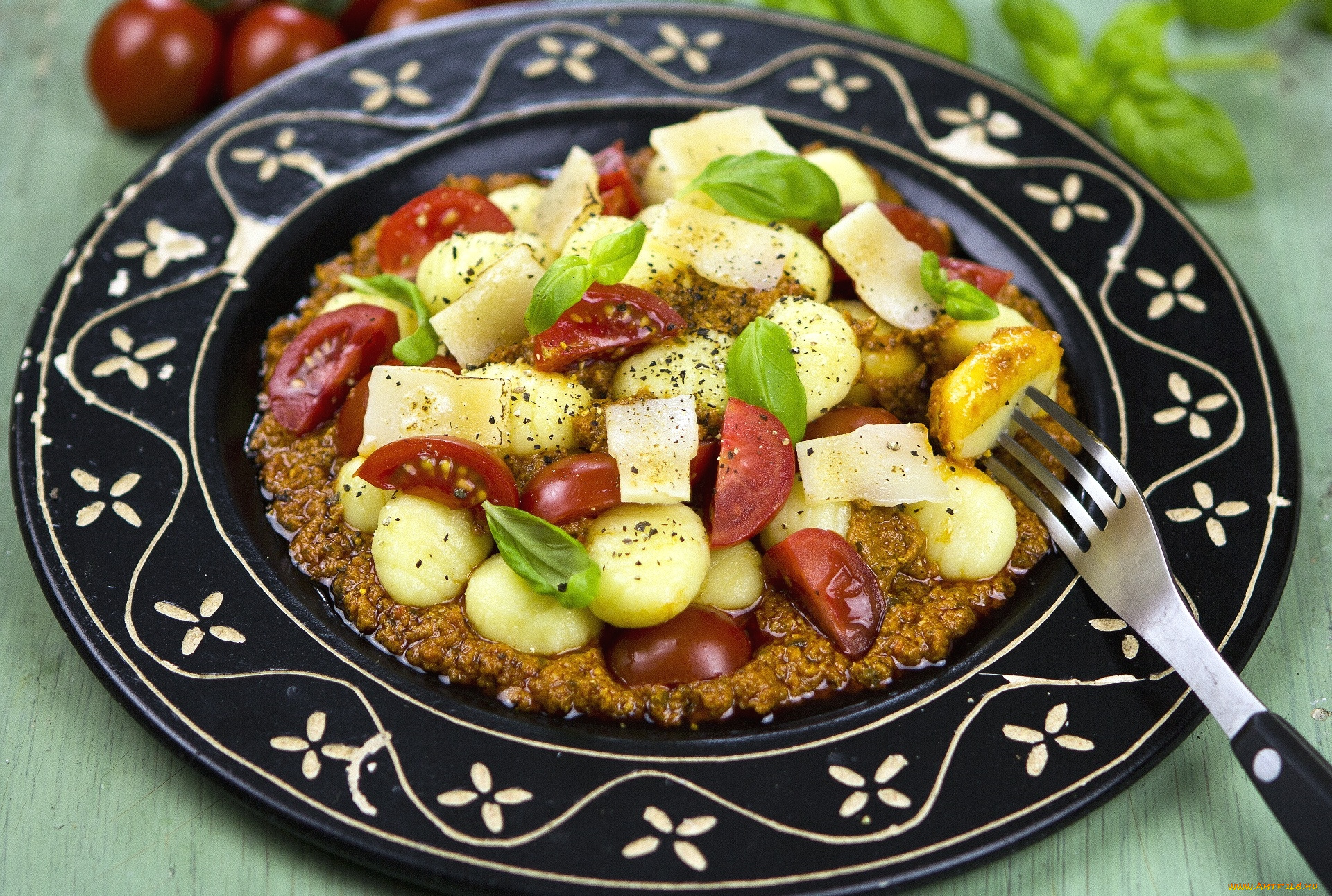 еда, вторые, блюда, базилик, помидоры, картофель