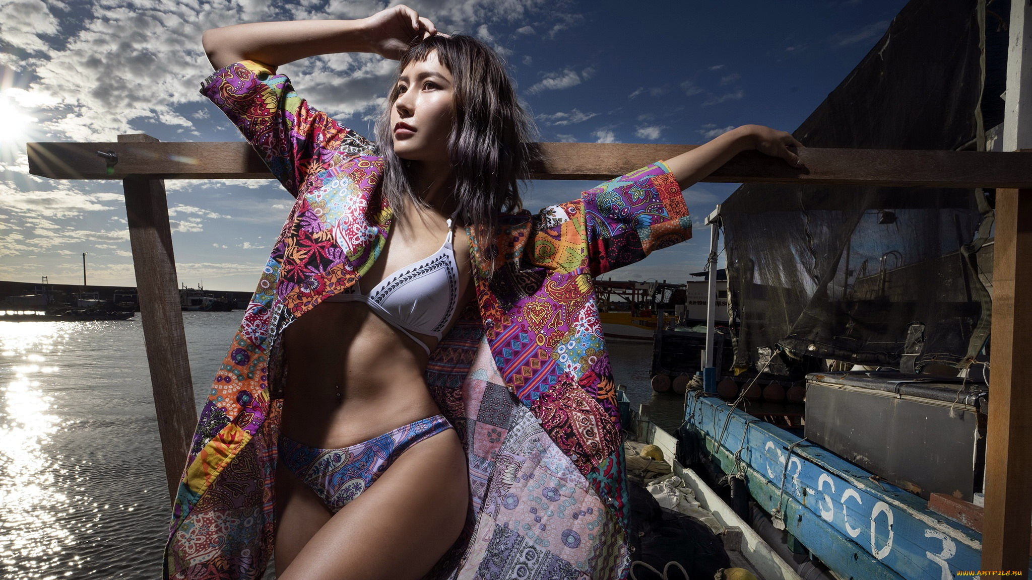 девушки, -, азиатки, река, баржа, азиатка, поза