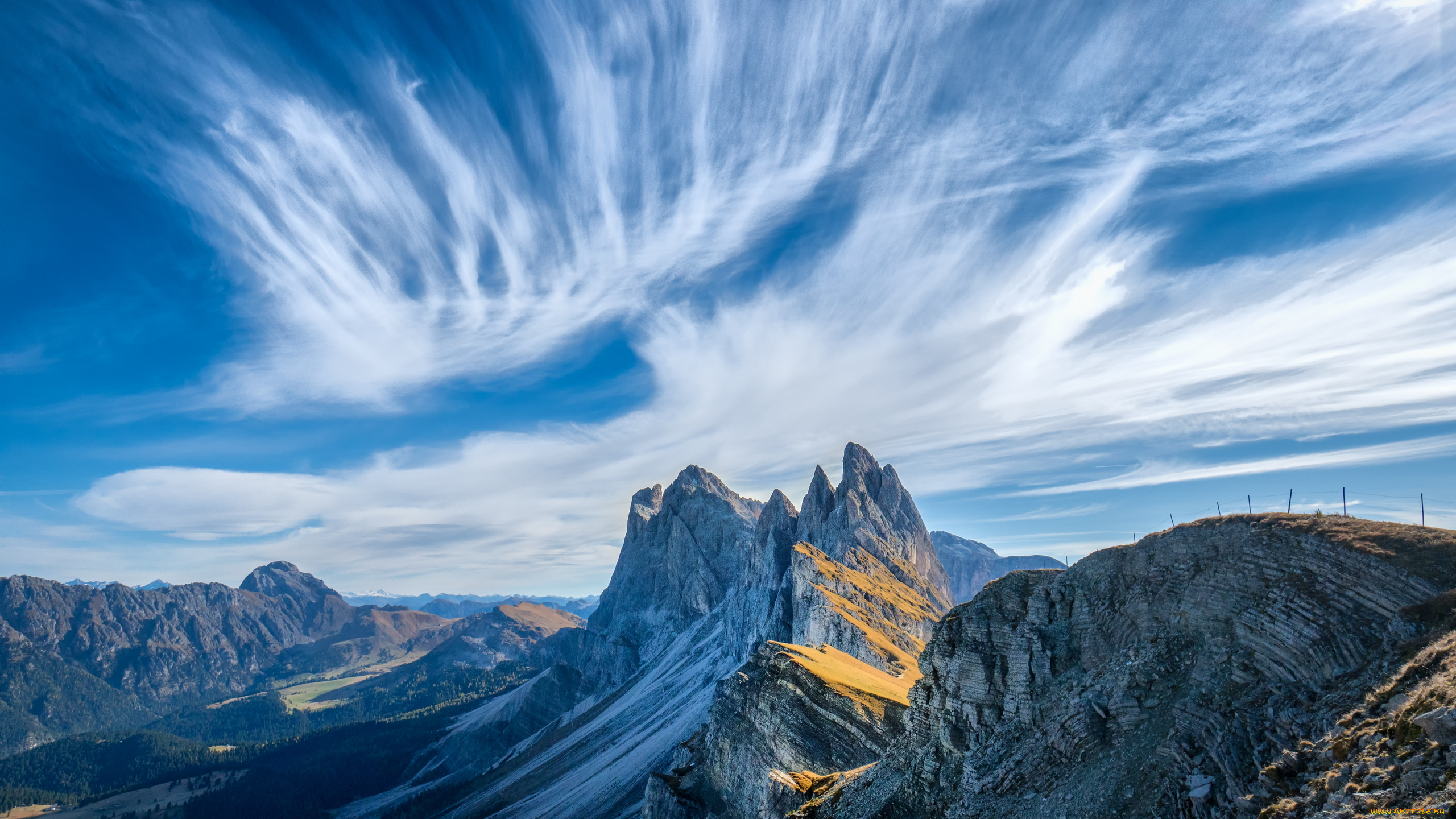 природа, горы, пейзаж, облака, небо, забор, скалы, вид, на, далекий, доломитовые, альпы, италия, химиотрассы