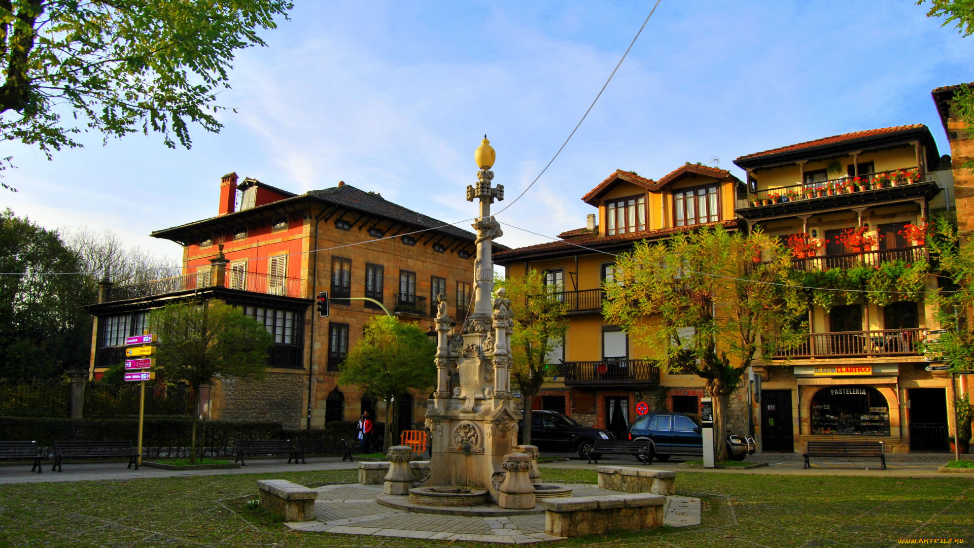 испания, кантабрия, комильяс, города, улицы, площади, набережные, дома, площадь