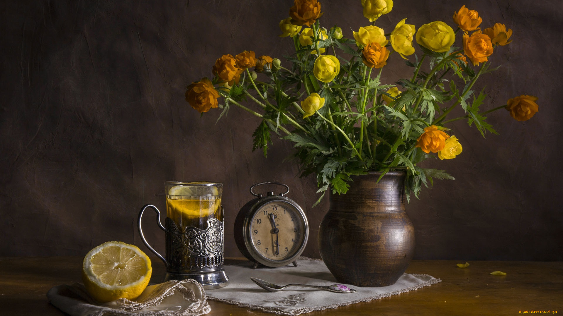 еда, натюрморт, стакан, лимон, калужница, часы, чай