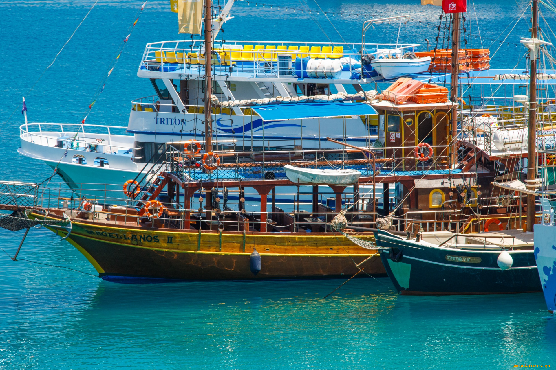 корабли, разные, вместе, туристические