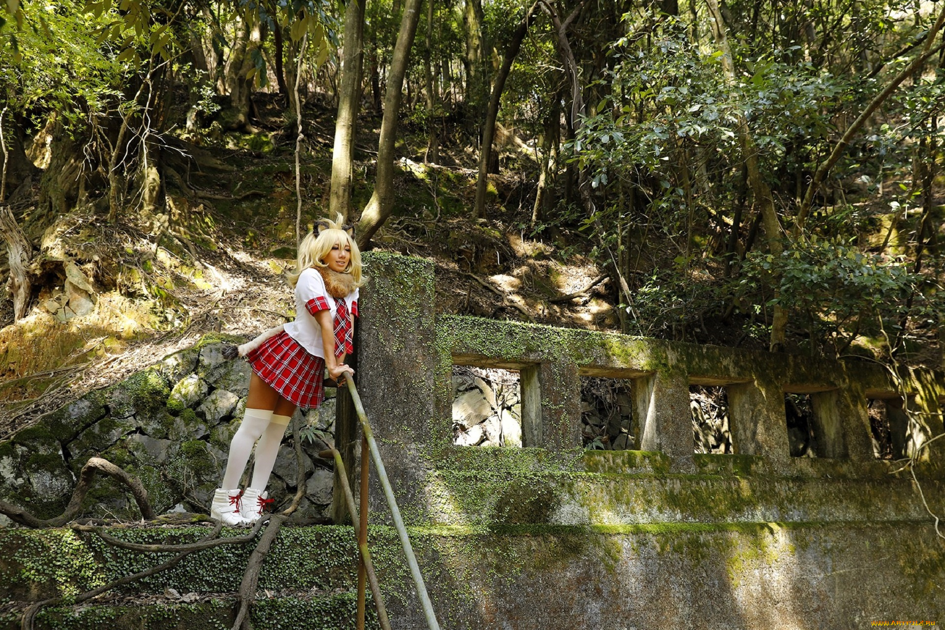 девушки, nonsummerjack, косплей, образ, наряд, ушки, мех, форма, развалины, деревья