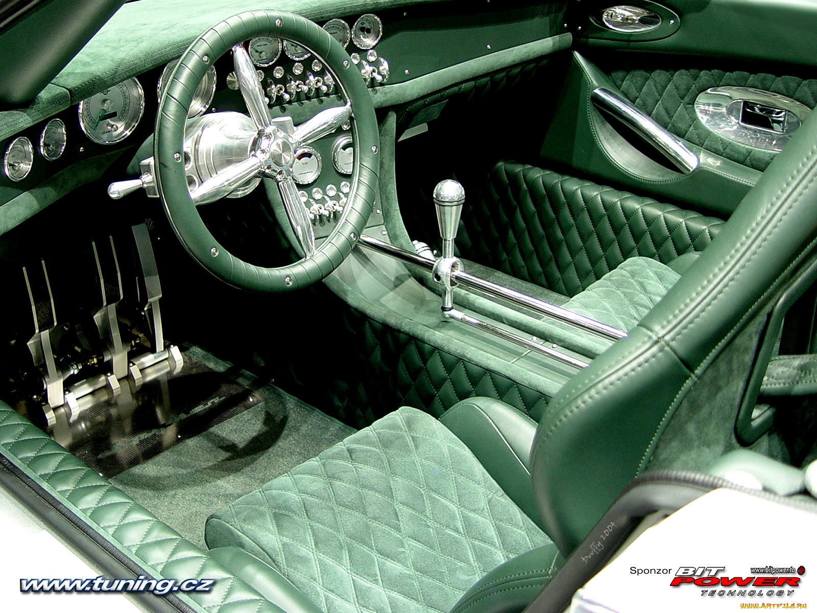 автомобили, интерьеры