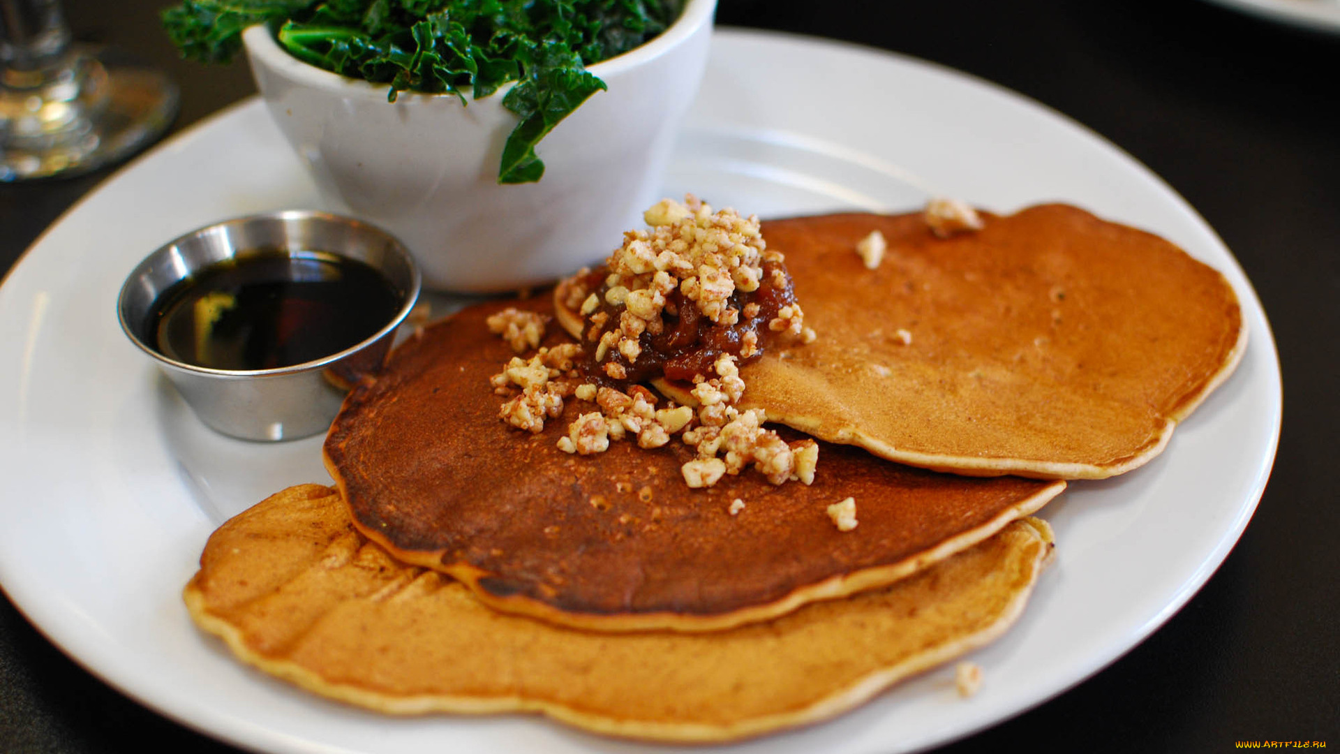 еда, блины, , оладьи, соус, оладьи, зелень