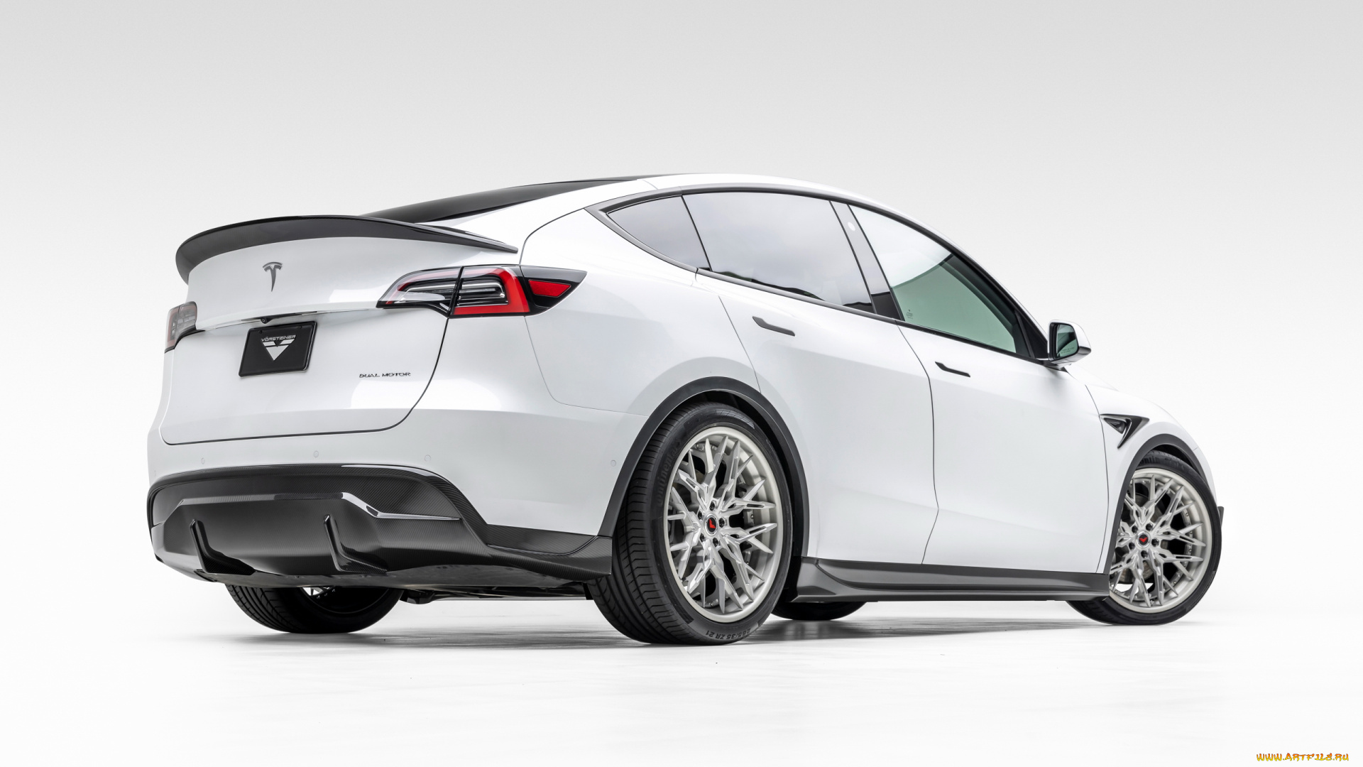 автомобили, tesla