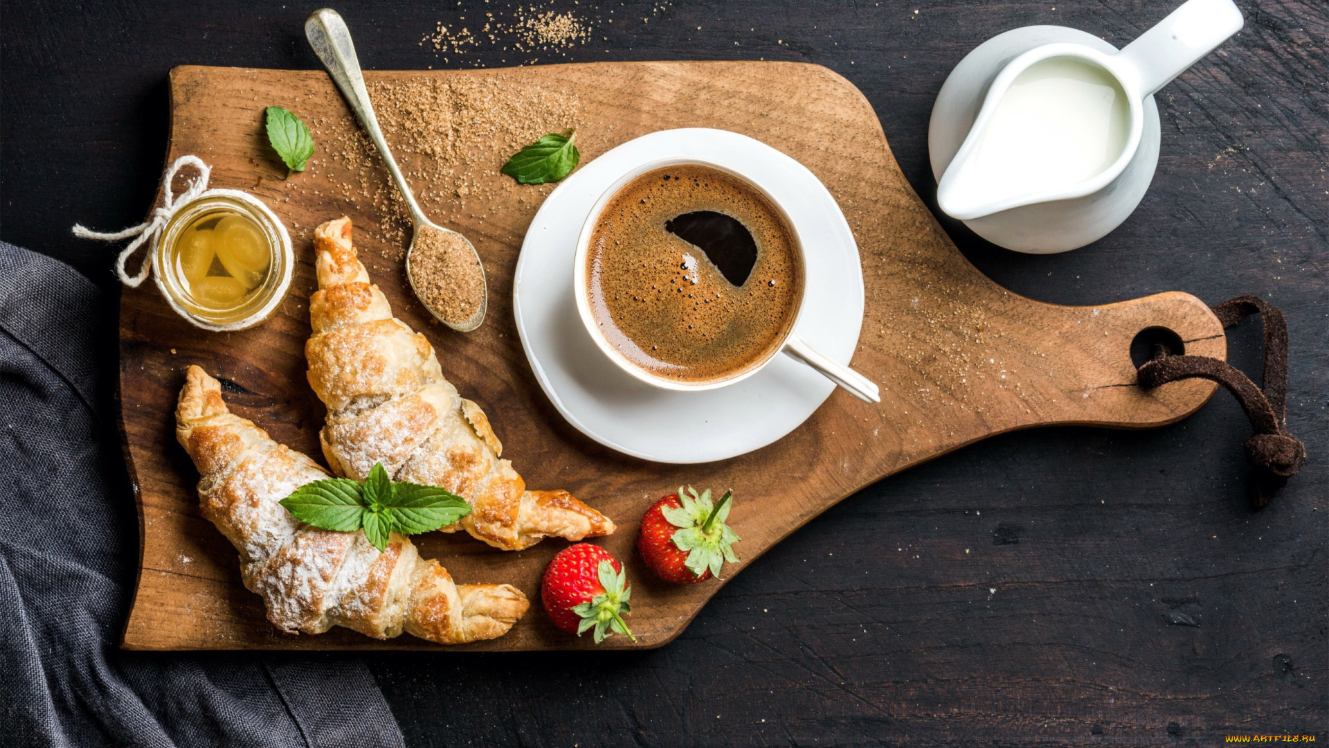 еда, кофе, , кофейные, зёрна, круассаны, клубника