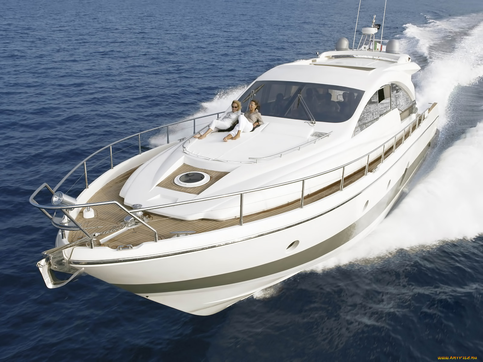 корабли, Яхты