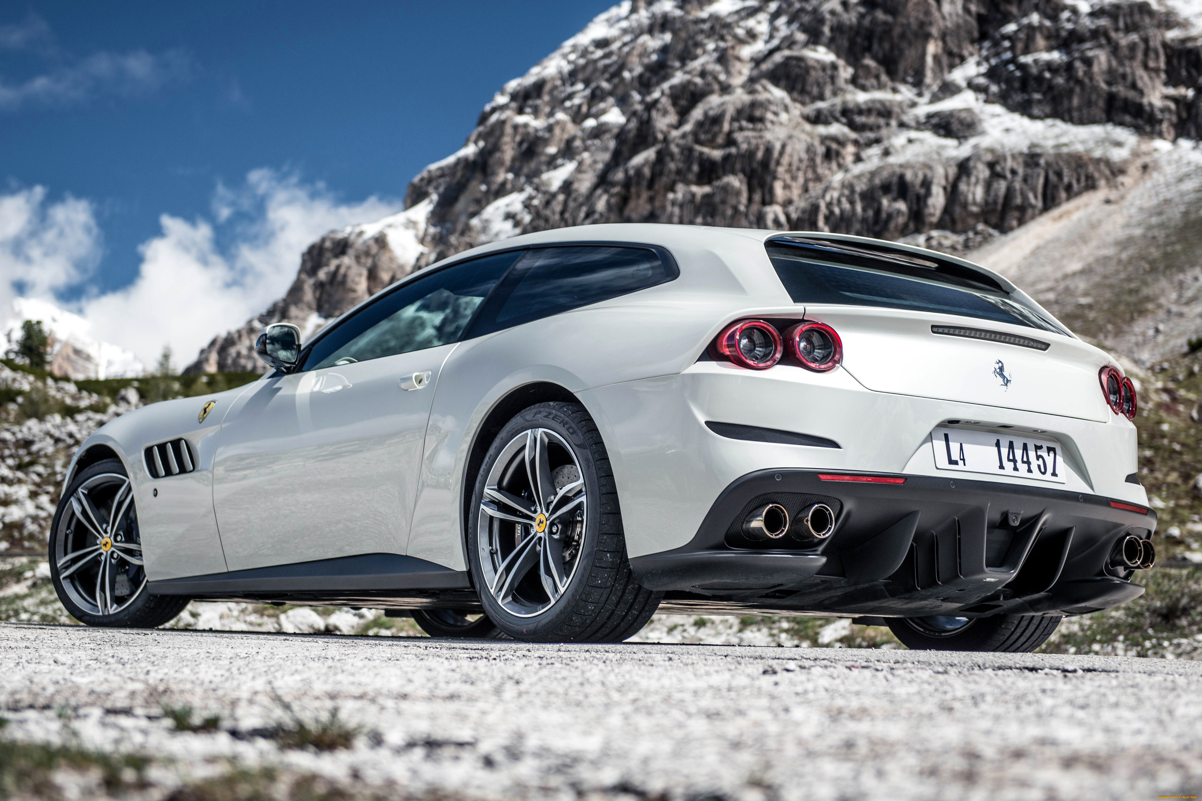 автомобили, ferrari