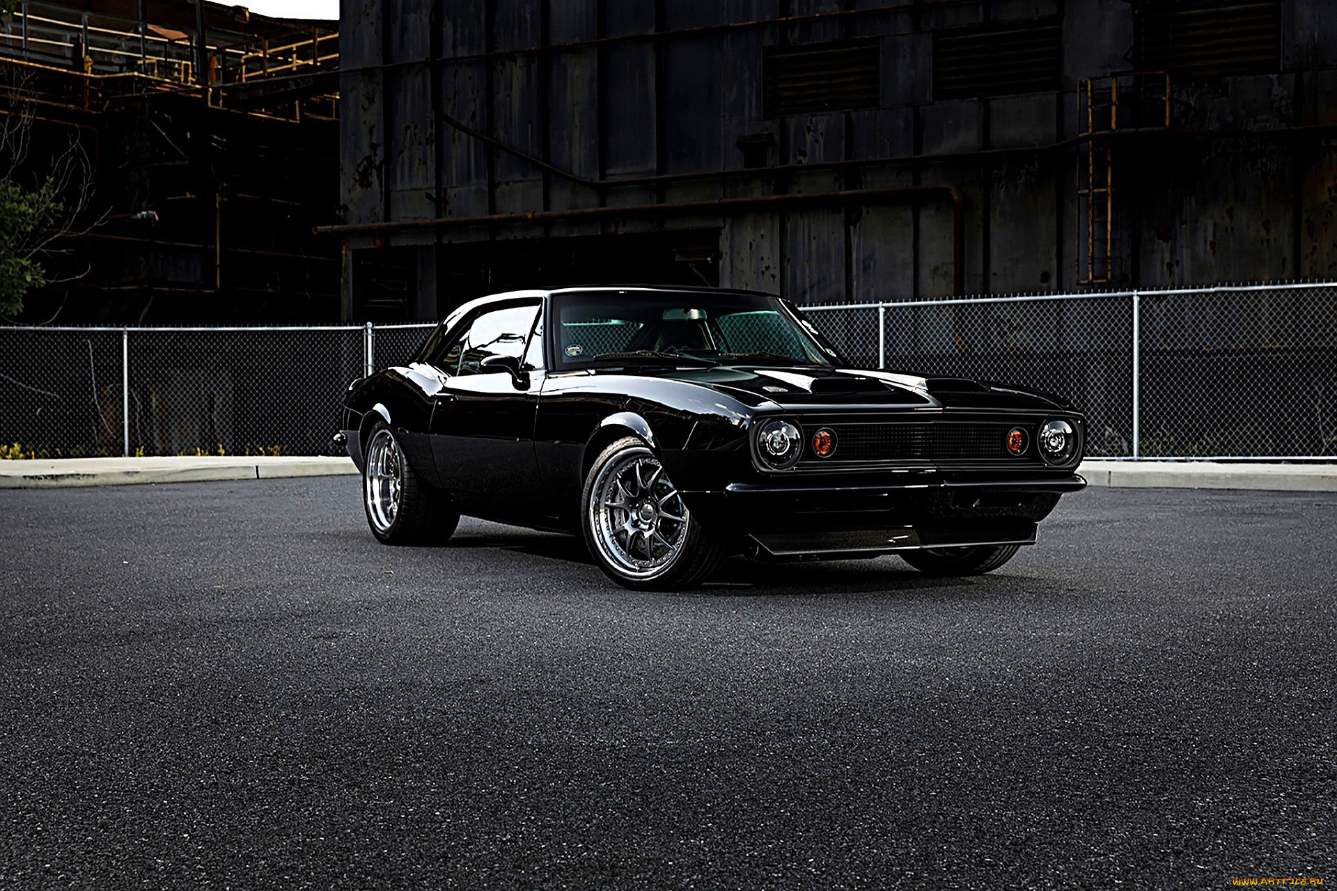 chevrolet, camaro, автомобили, camaro, черный, площадка, забор, здания