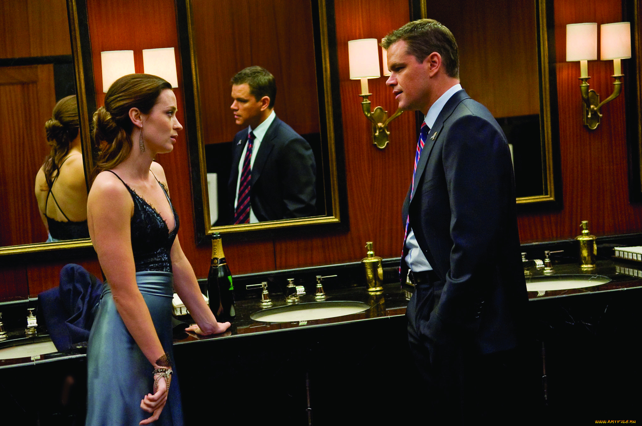 the, adjustment, bureau, кино, фильмы, меняющие, реальность, фантастика, триллер, мелодрама, мэтт, дэймон, matt, damon, эмили, блант, emily, blunt