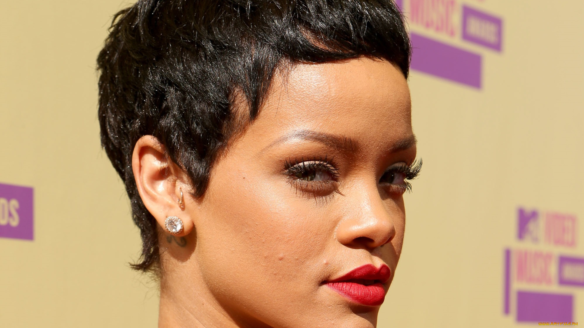 rihanna, музыка, певица, автор, песен, продюсер, филантроп, актриса, сша