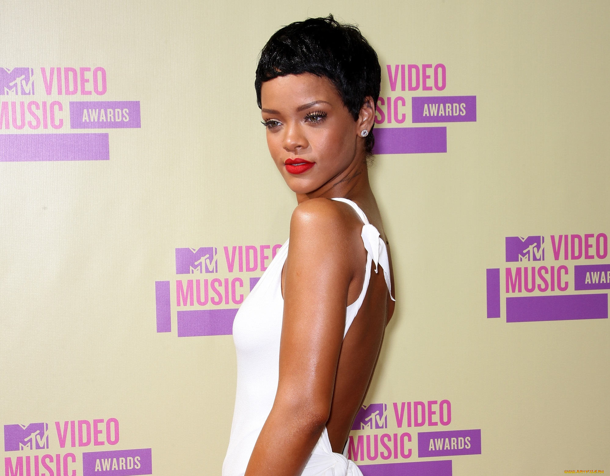 rihanna, музыка, сша, продюсер, автор, песен, певица, филантроп, актриса