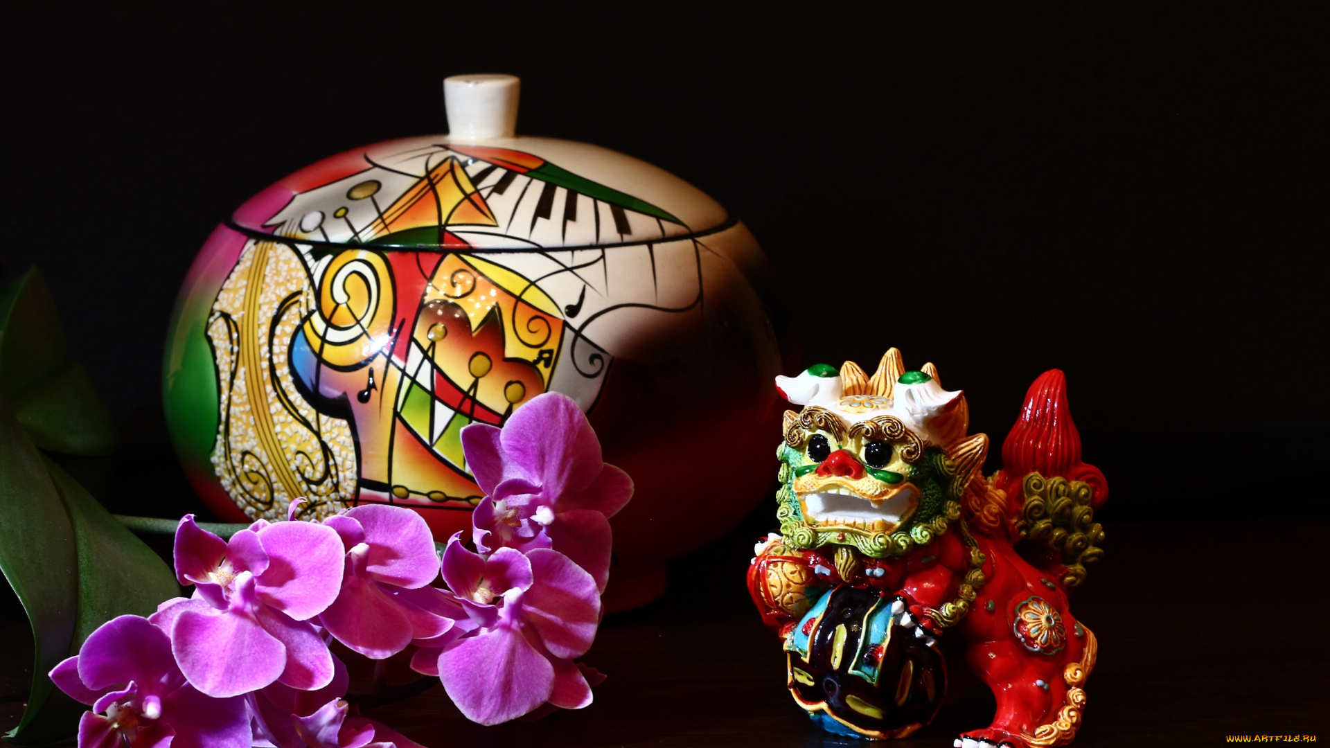 разное, ретро, , винтаж, орхидеи, нфд, натюрморт, композиция, жвн, дракон, вьетнамский, вьетнам, ваза, безделушки, фаленопсис, сувениры, статуэтка, путешествие, шкатулка, цветы, хн