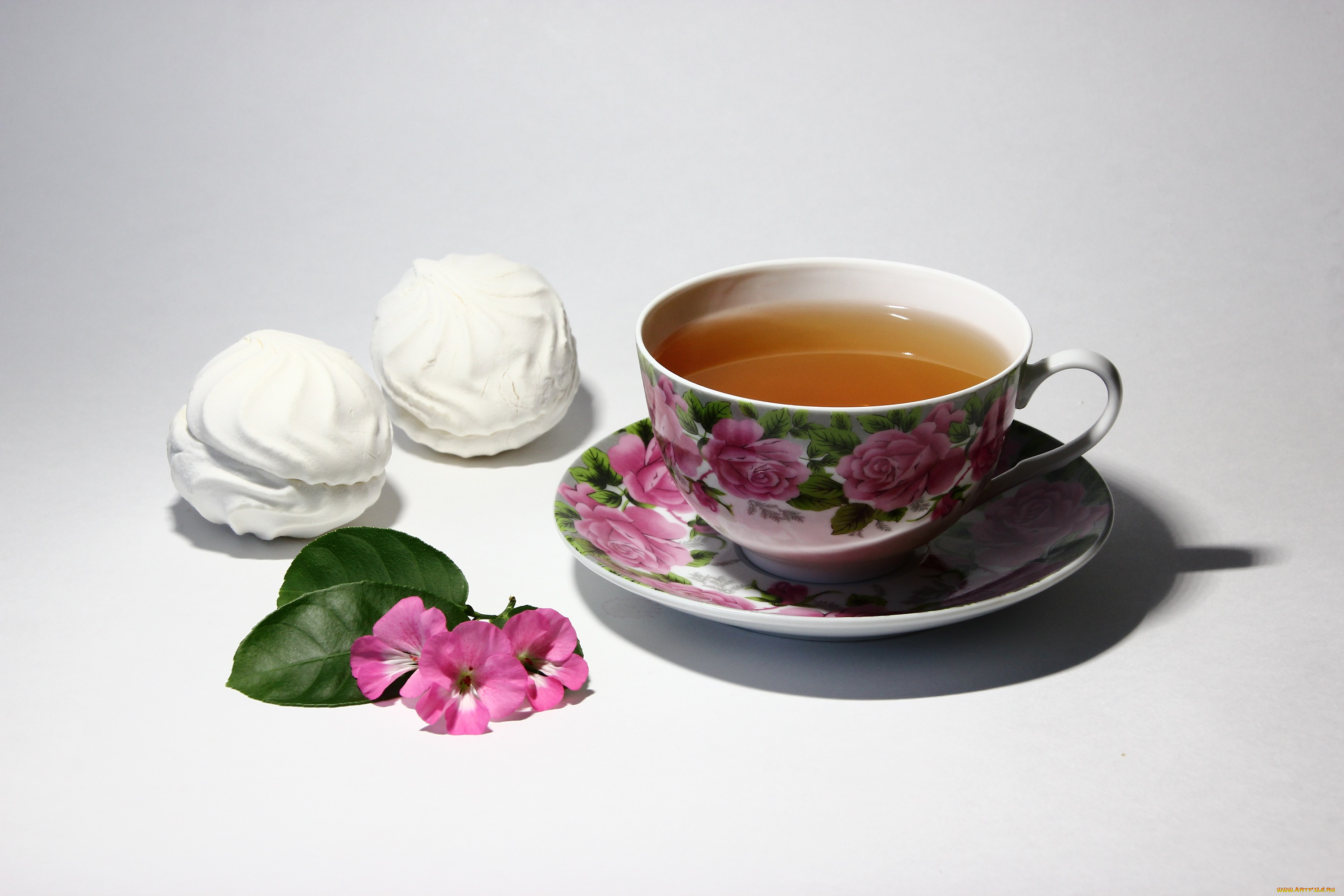 еда, конфеты, , шоколад, , сладости, натюрморт, композиция, герань, чайная, пара, чай, зефир