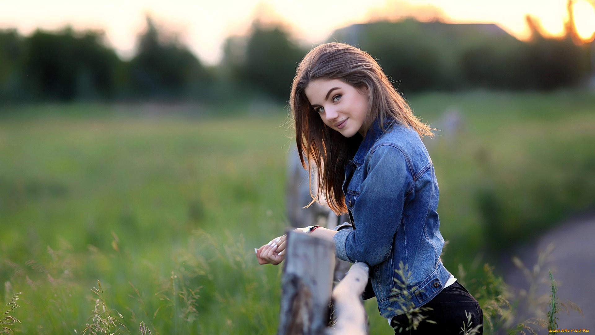 девушки, -, брюнетки, , шатенки, шатенка, куртка, забор, трава