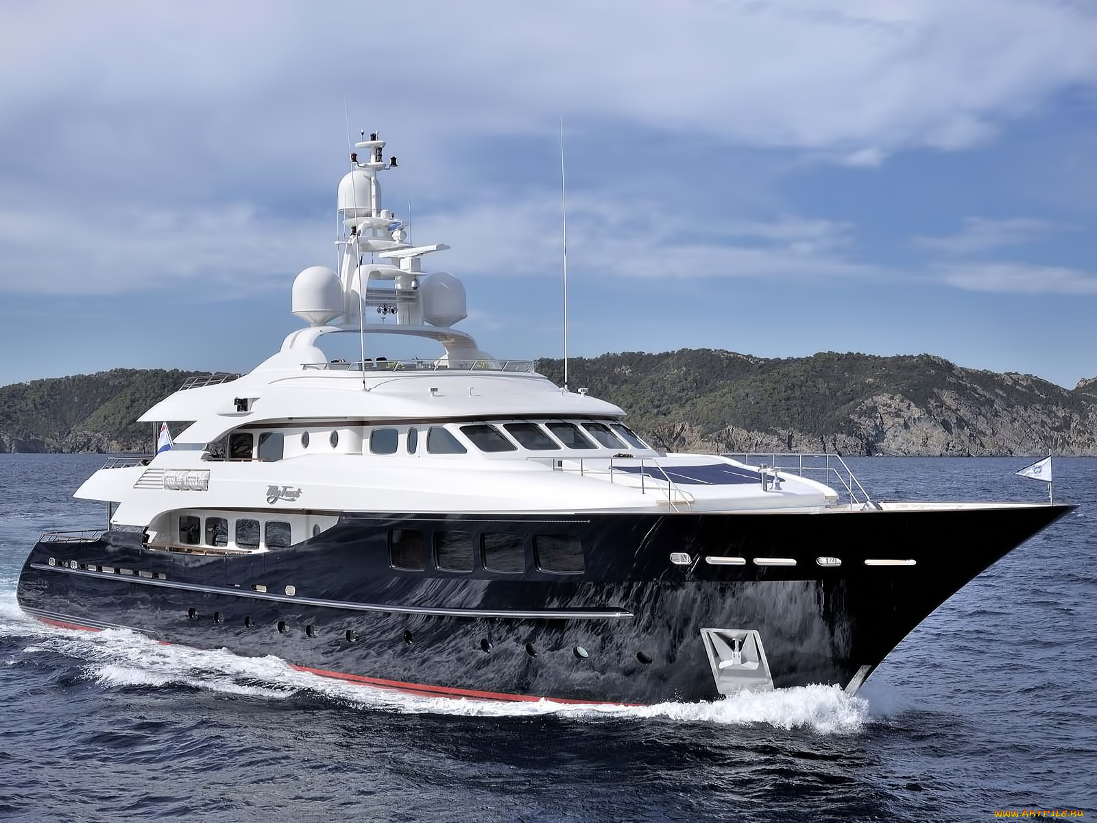 корабли, Яхты