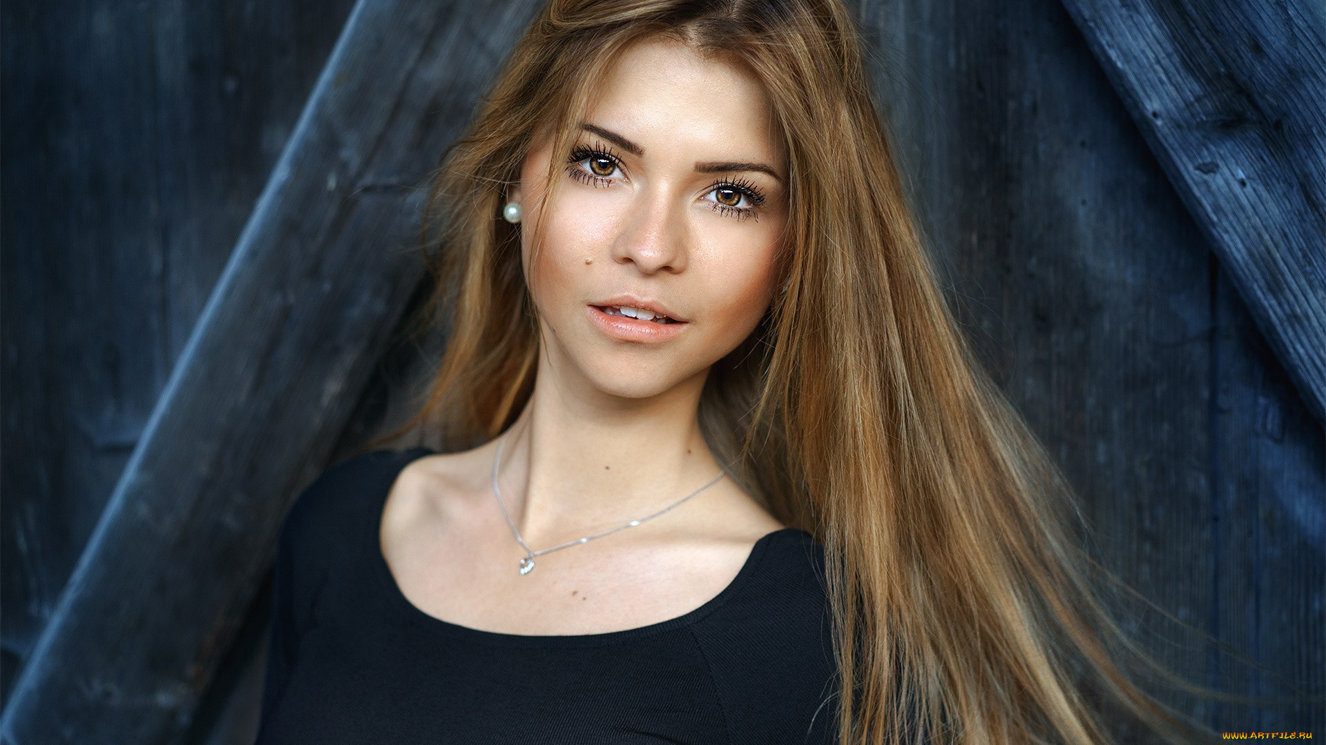 девушки, -, брюнетки, , шатенки, модель, блондинка, лицо, портрет, брюнетка, карие, глаза, длинные, волосы, cебастьян, келер, смотрит, на, зрителя, ожерелье, sebastian, kohler