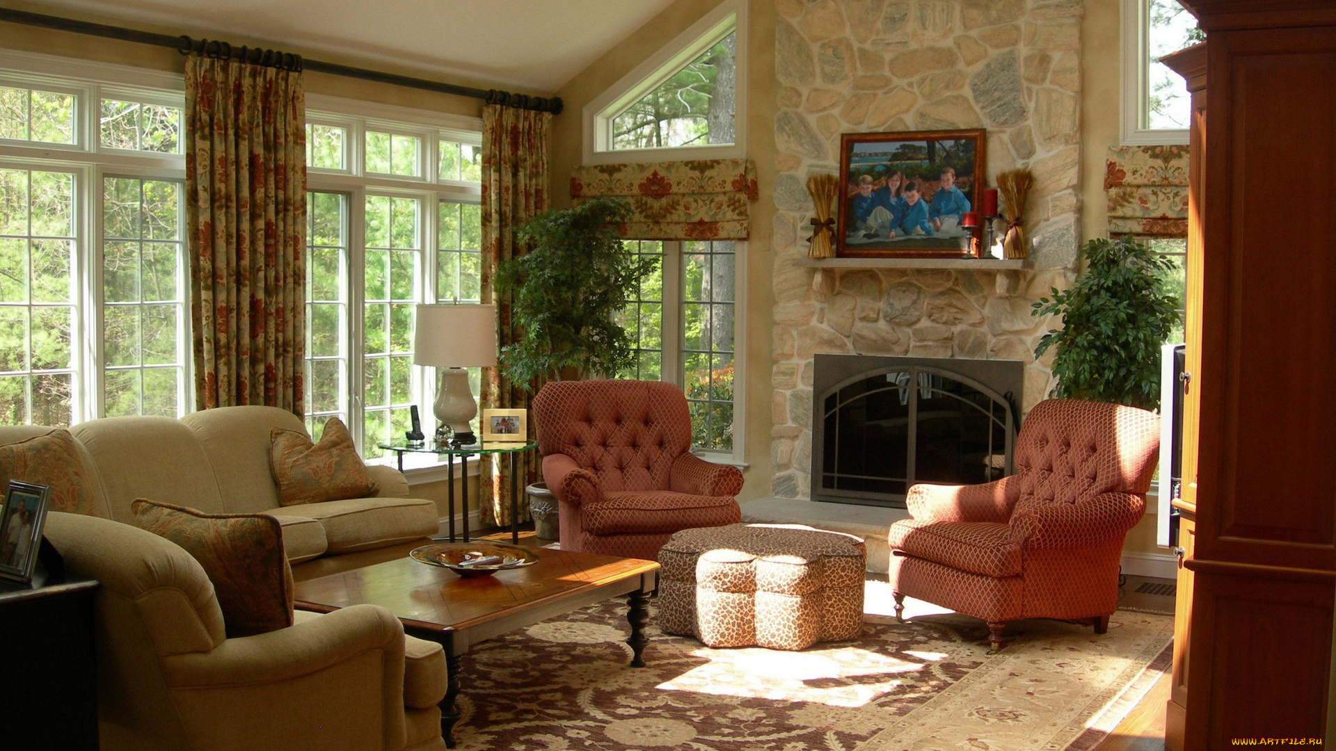 интерьер, гостиная, цветы, картина, диван, стол, окно, стулья