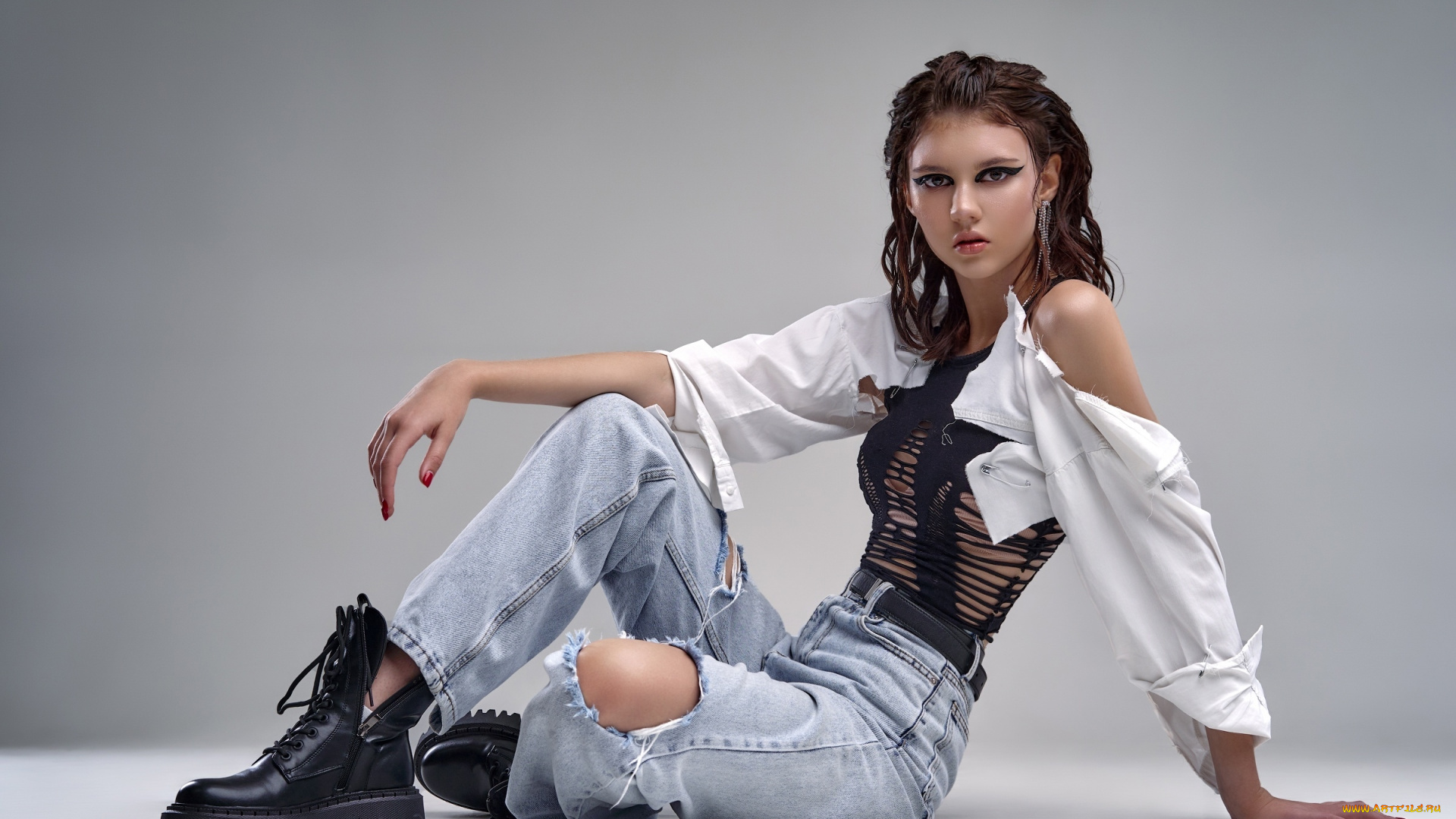 девушки, -, брюнетки, , шатенки, брюнетка, поза, серьги, рваные, джинсы