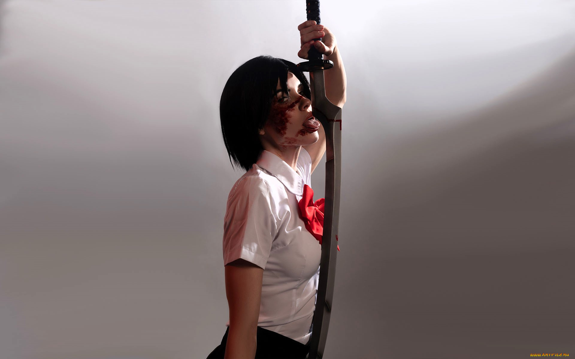 девушки, светлана, хофман, , lunny, chan, образ, косплей, наряд, костюм, язык, кровь, меч, оружие, блузка, бант