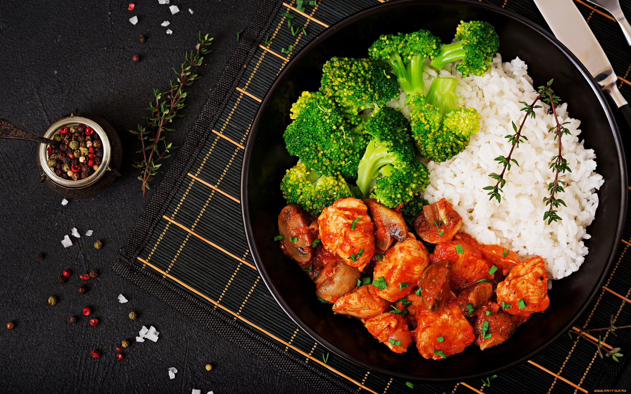 еда, мясные, блюда, брокколи, рис, розмарин, куриное, филе, соус