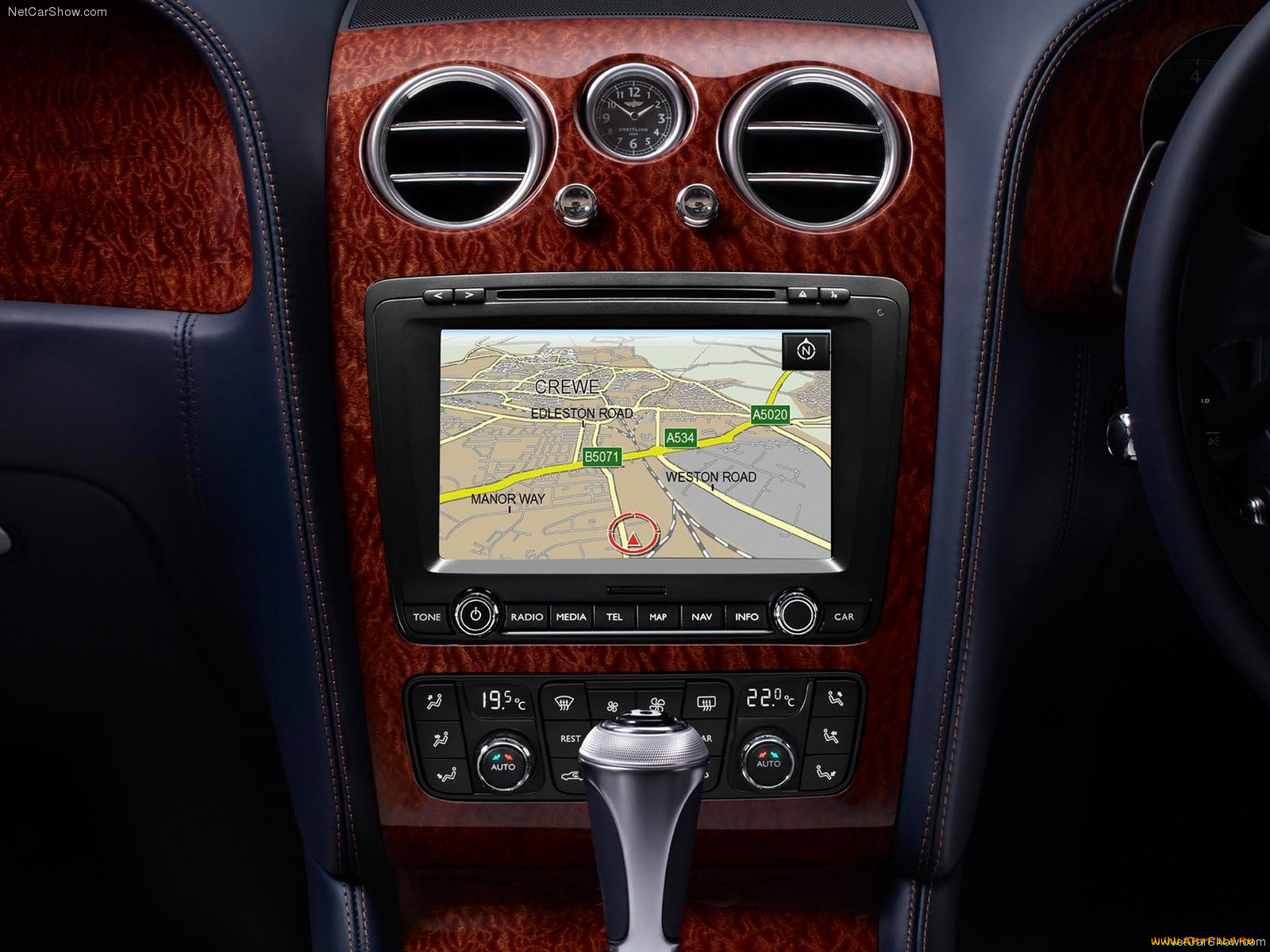 автомобили, интерьеры