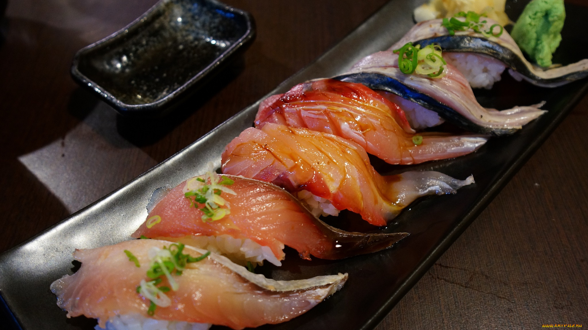 еда, рыба, морепродукты, суши, роллы, рис, поднос, зелень