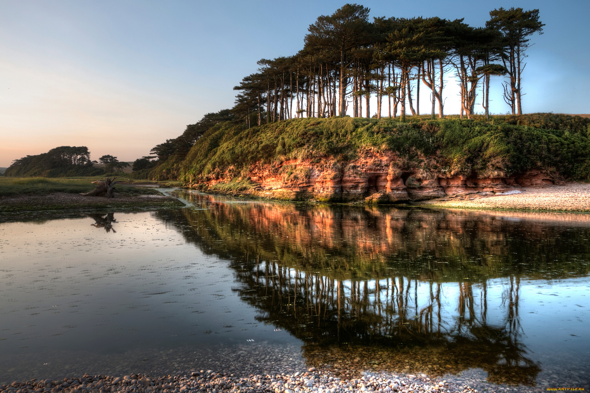 природа, реки, озера, сосны, галька, крутой, берег, река, отмель, отражение