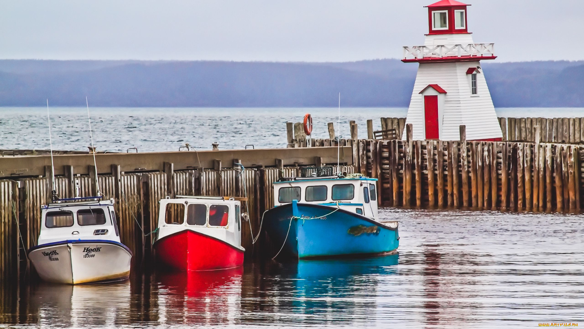 корабли, катера, маяк