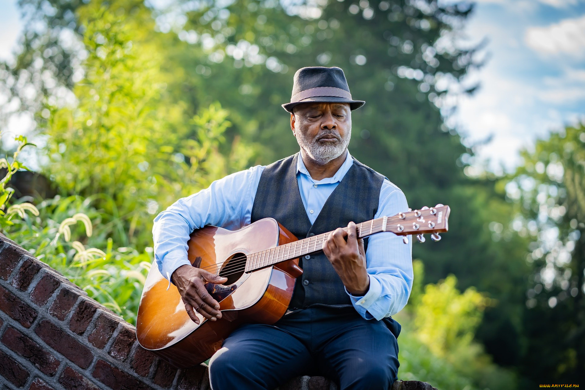 музыка, -другое, пожилой, мужчина, седая, борода, гитара