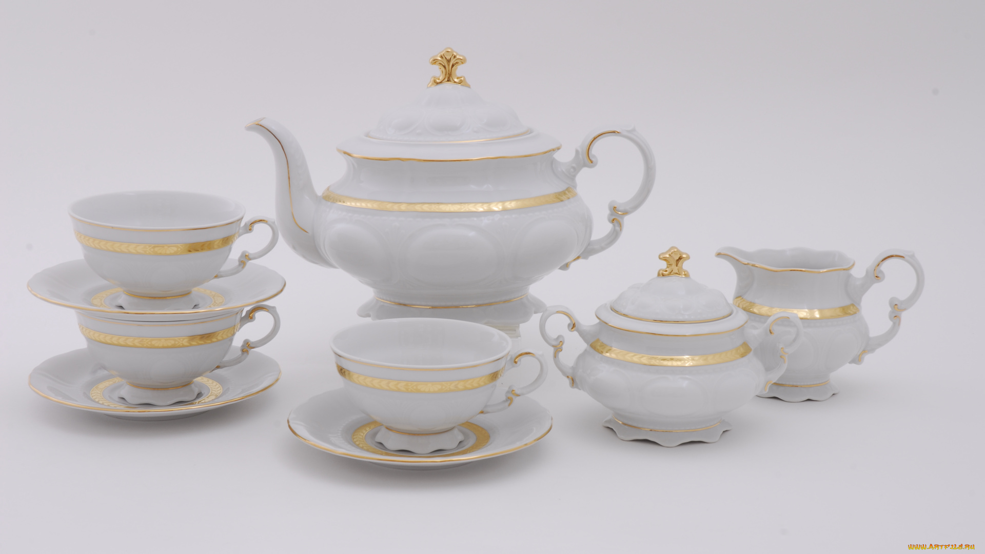 разное, посуда, столовые, приборы, кухонная, утварь, фарфор, чашки, тарелочки, чайник, сервиз