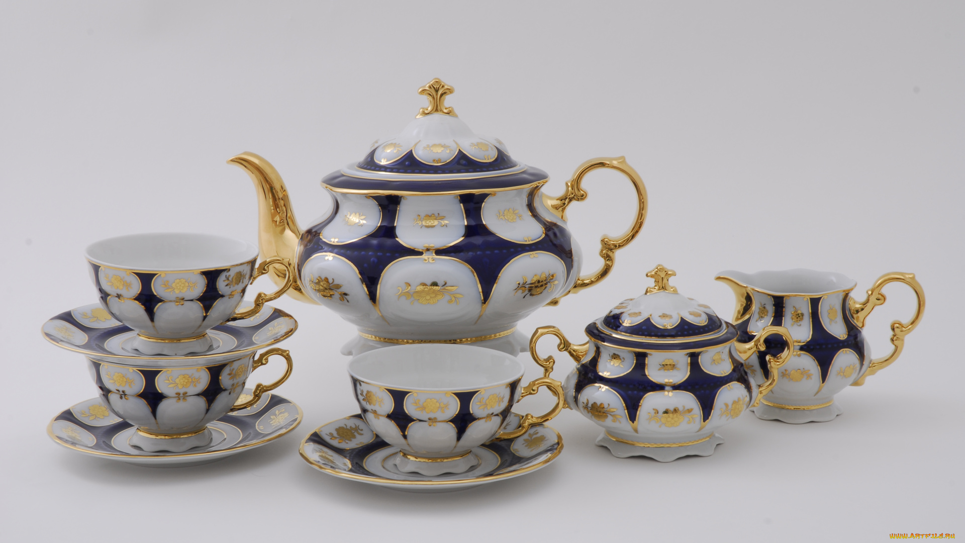 разное, посуда, столовые, приборы, кухонная, утварь, чашки, фарфор, тарелочки, чайник, сервиз