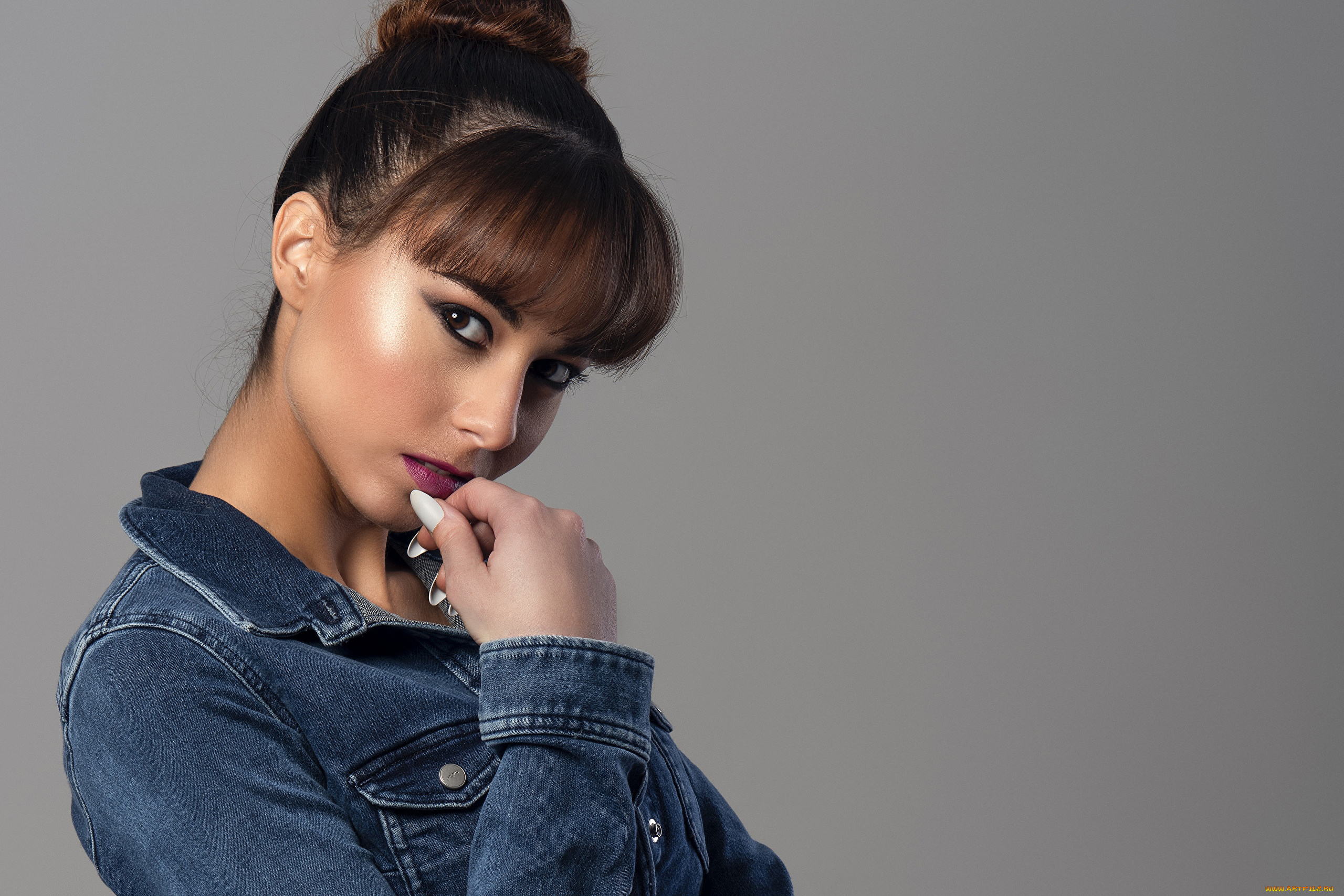 ana, victoria, девушки, -, лица, , портреты, ana, victoria, джинса, портрет, лицо, девушка, модель, брюнетка, красотка, красавица, флирт, стройная, фигура, сексуальная, секси, поза, взгляд, макияж
