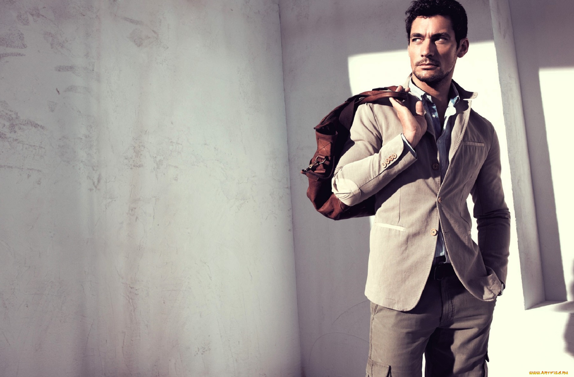 мужчины, david, gandy, щетина, пиджак, сумка