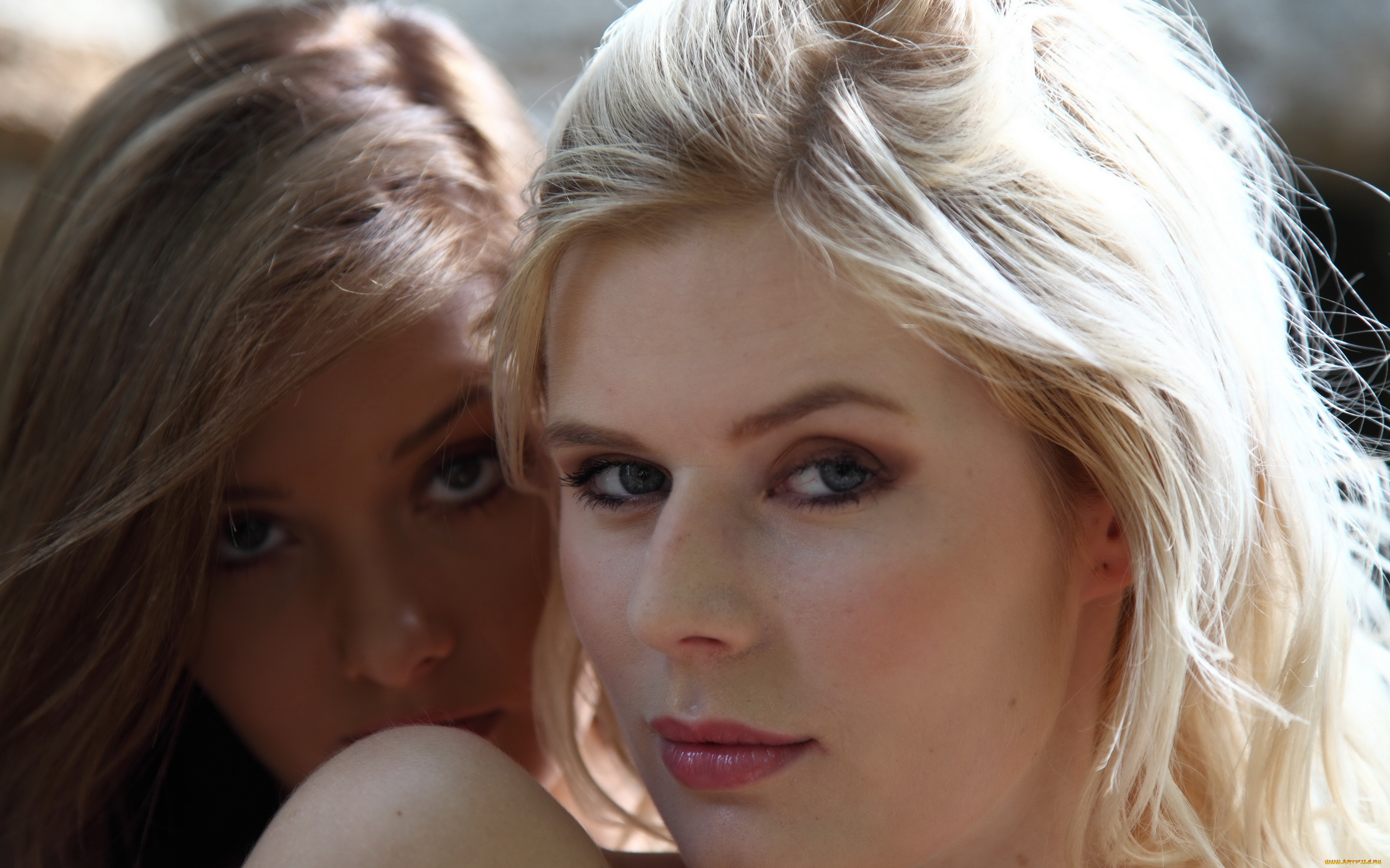 edwige, &, luka, девушки, -unsort, , лица, , портреты, брюнетка, поцелуй, глаза, блондинка