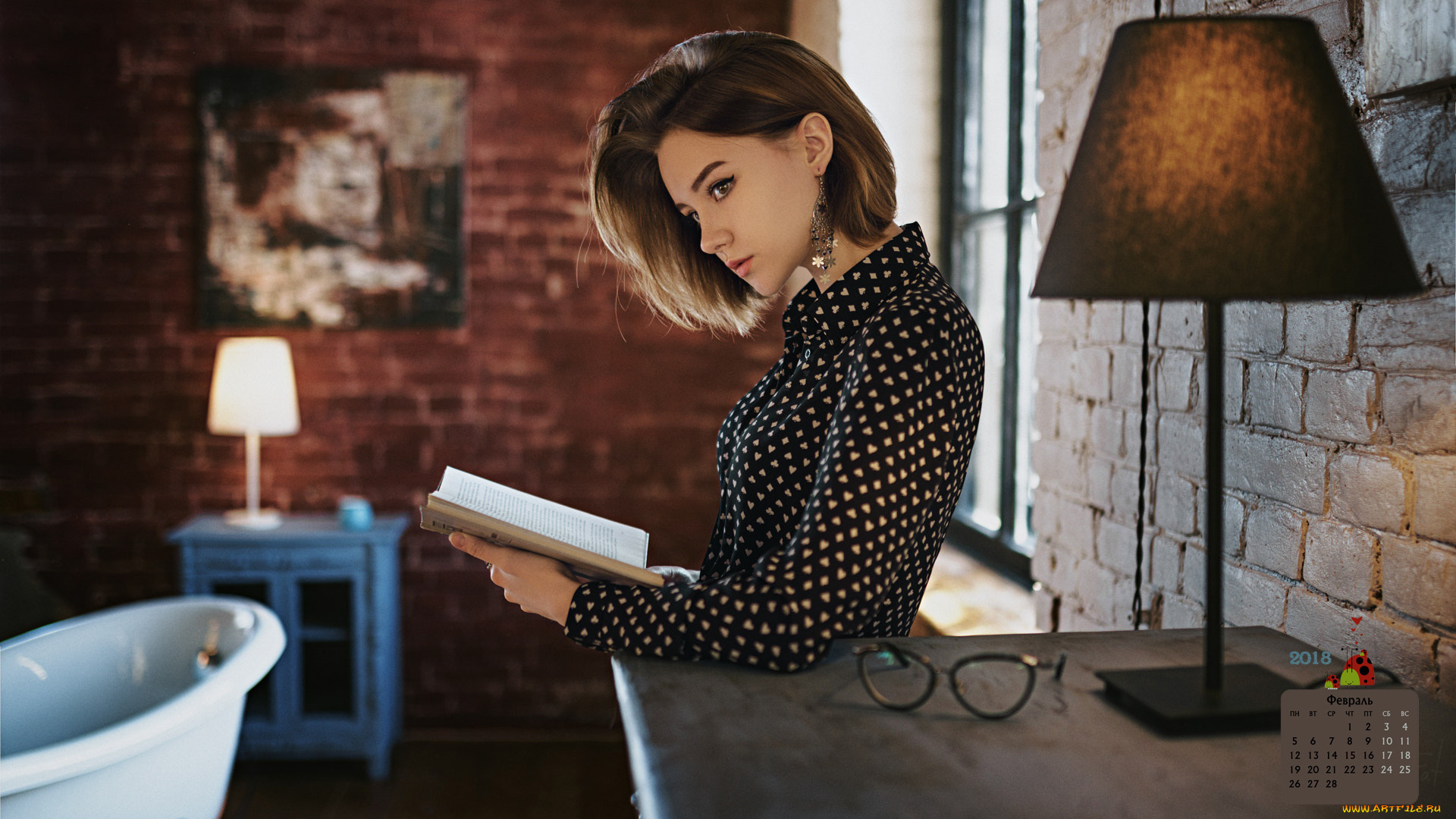 календари, девушки, 2018, лампа, очки, профиль, взгляд, девушка
