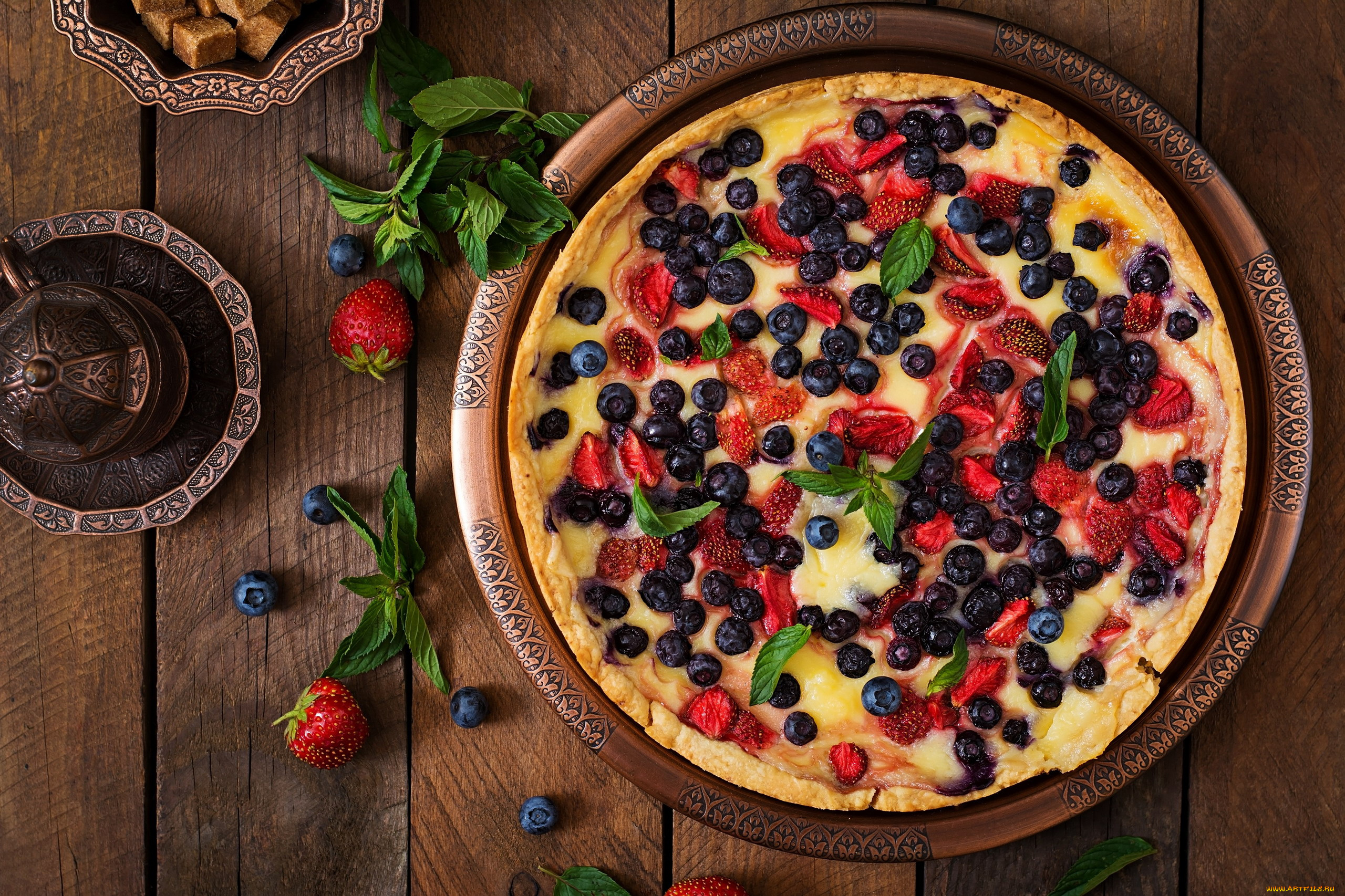 еда, пироги, пирог, мята, черника, клубника, ягоды