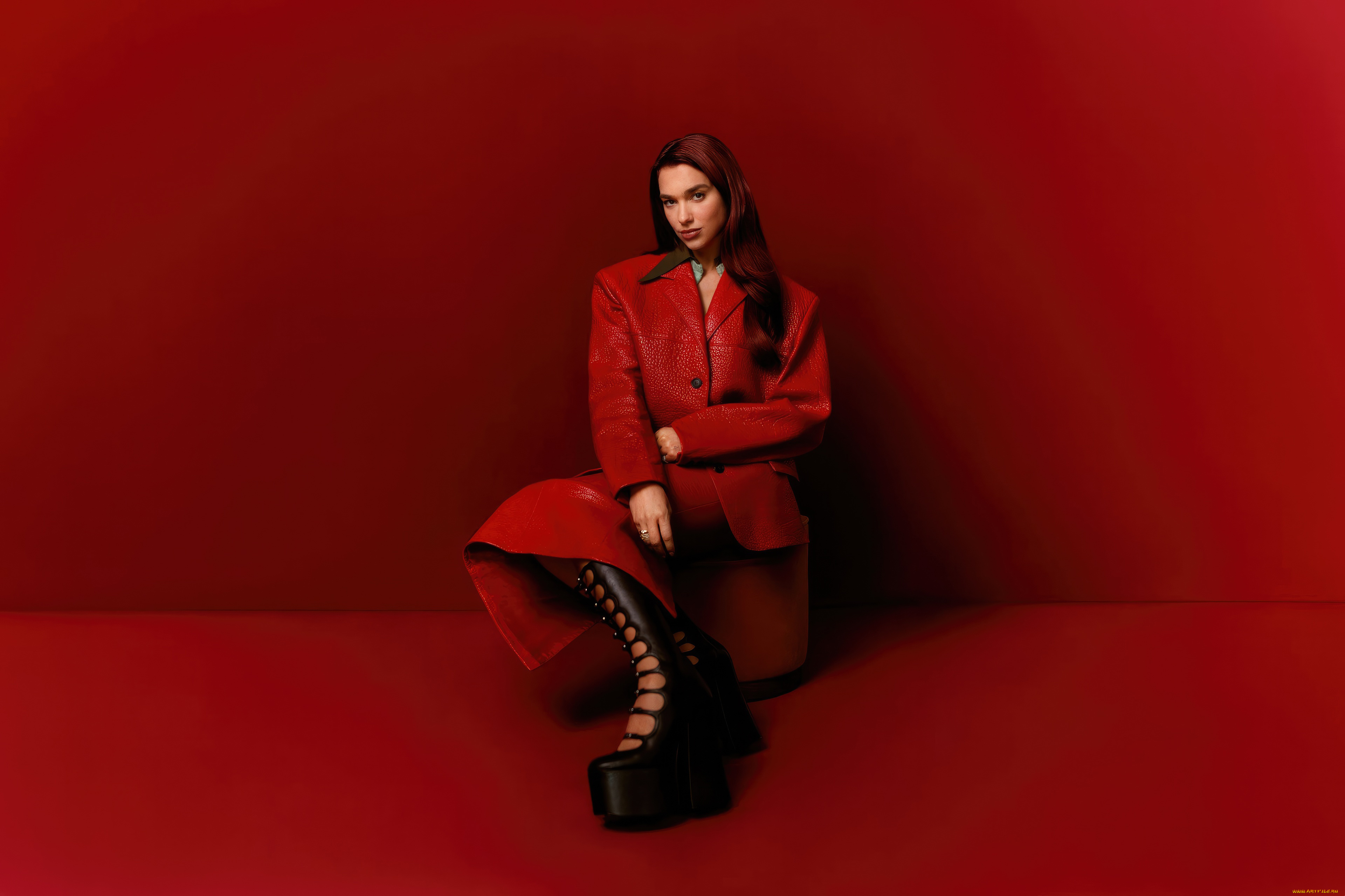 музыка, dua, lipa, дуа, липа, певица, фотосессия, популярные, певицы, британская, звезда, автор, песен, модель, красный, кожа, пиджак, юбка, los, angeles, times, magazine, журнал