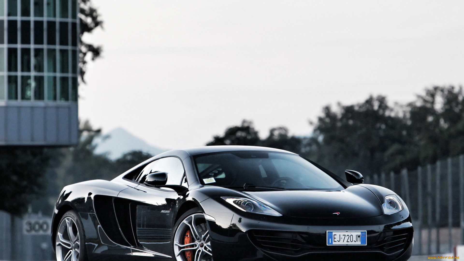 автомобили, mclaren