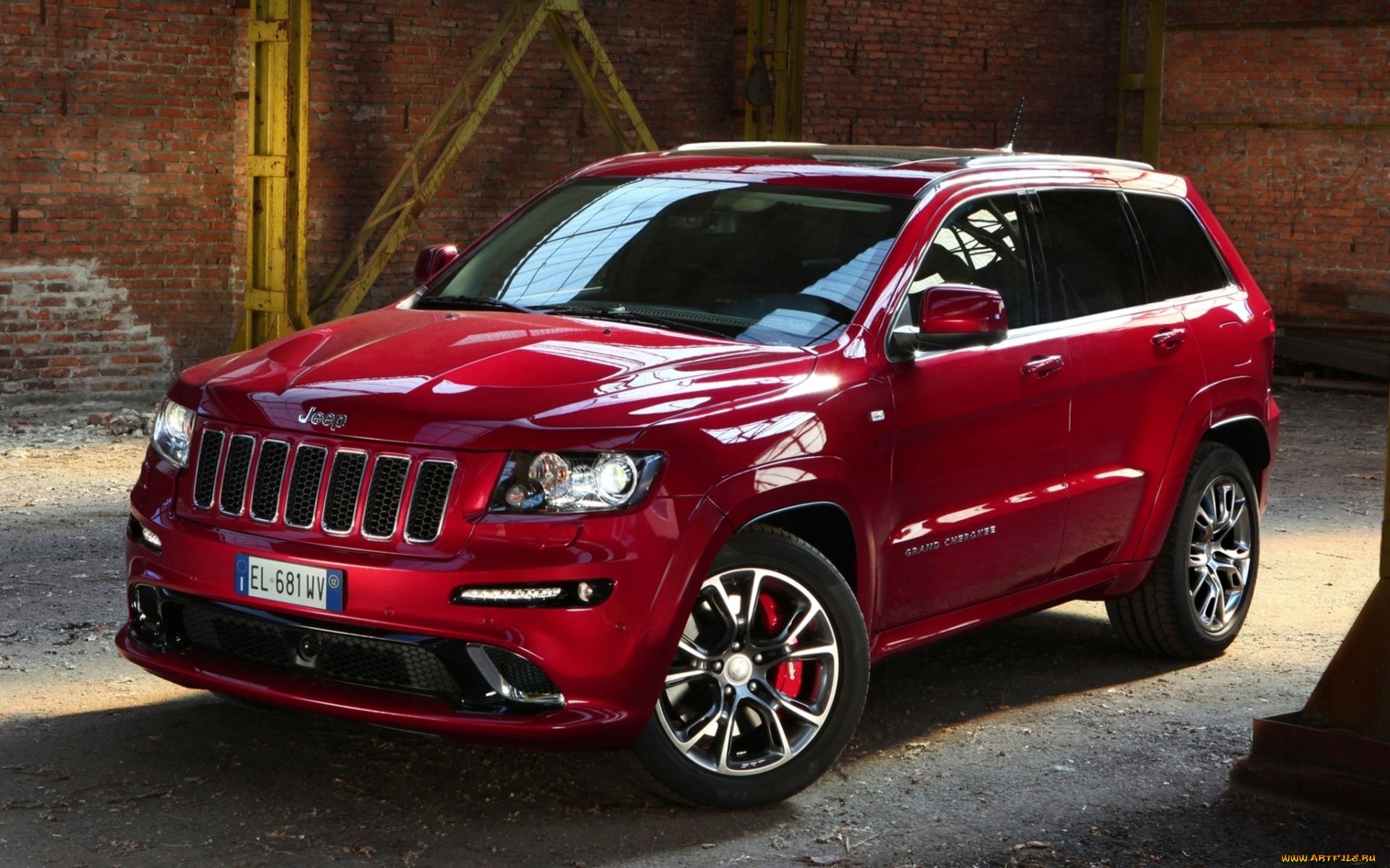 автомобили, jeep, grand, cherokee, красный, стена, кирпичи